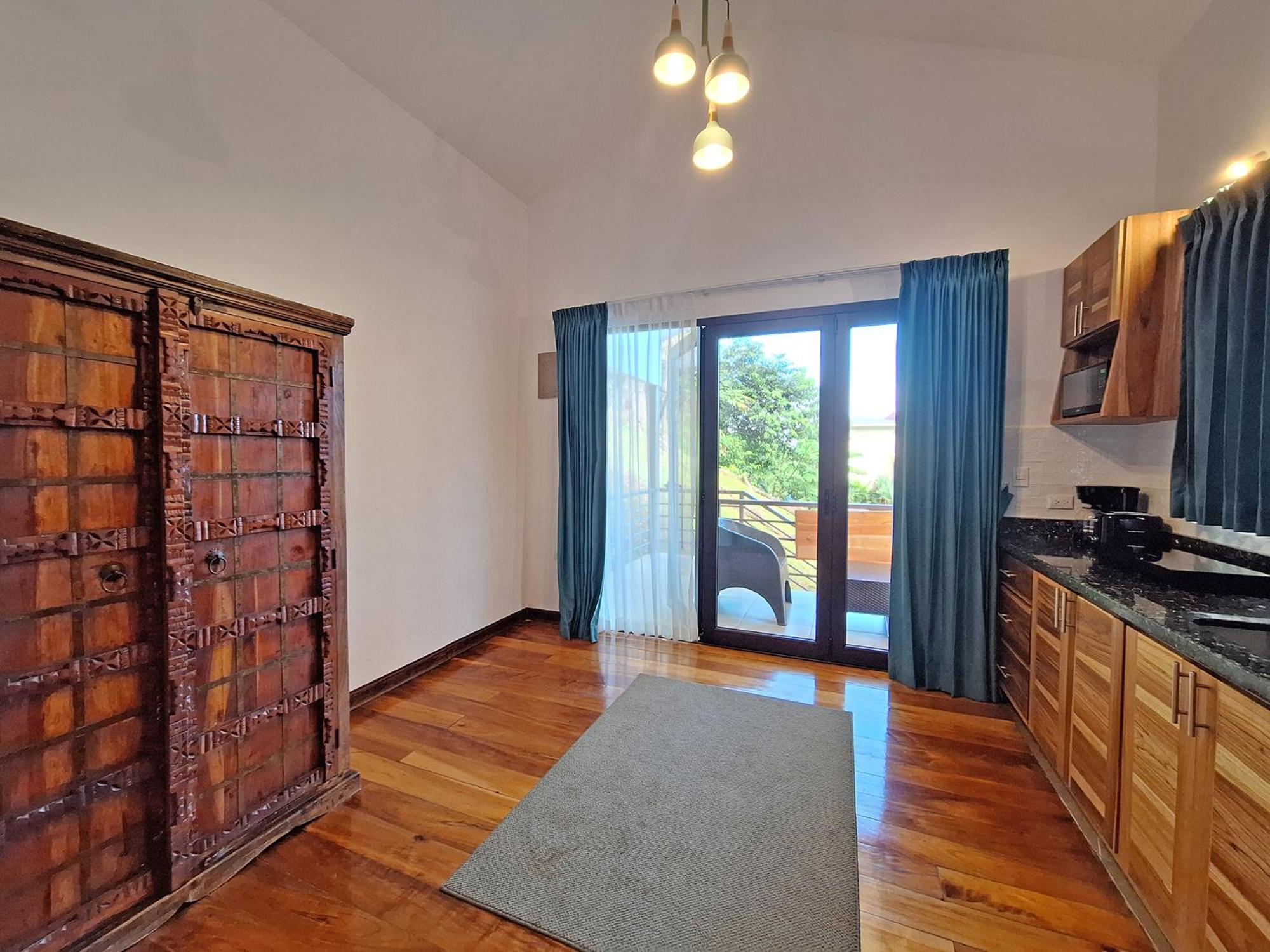 Studio With Garden View