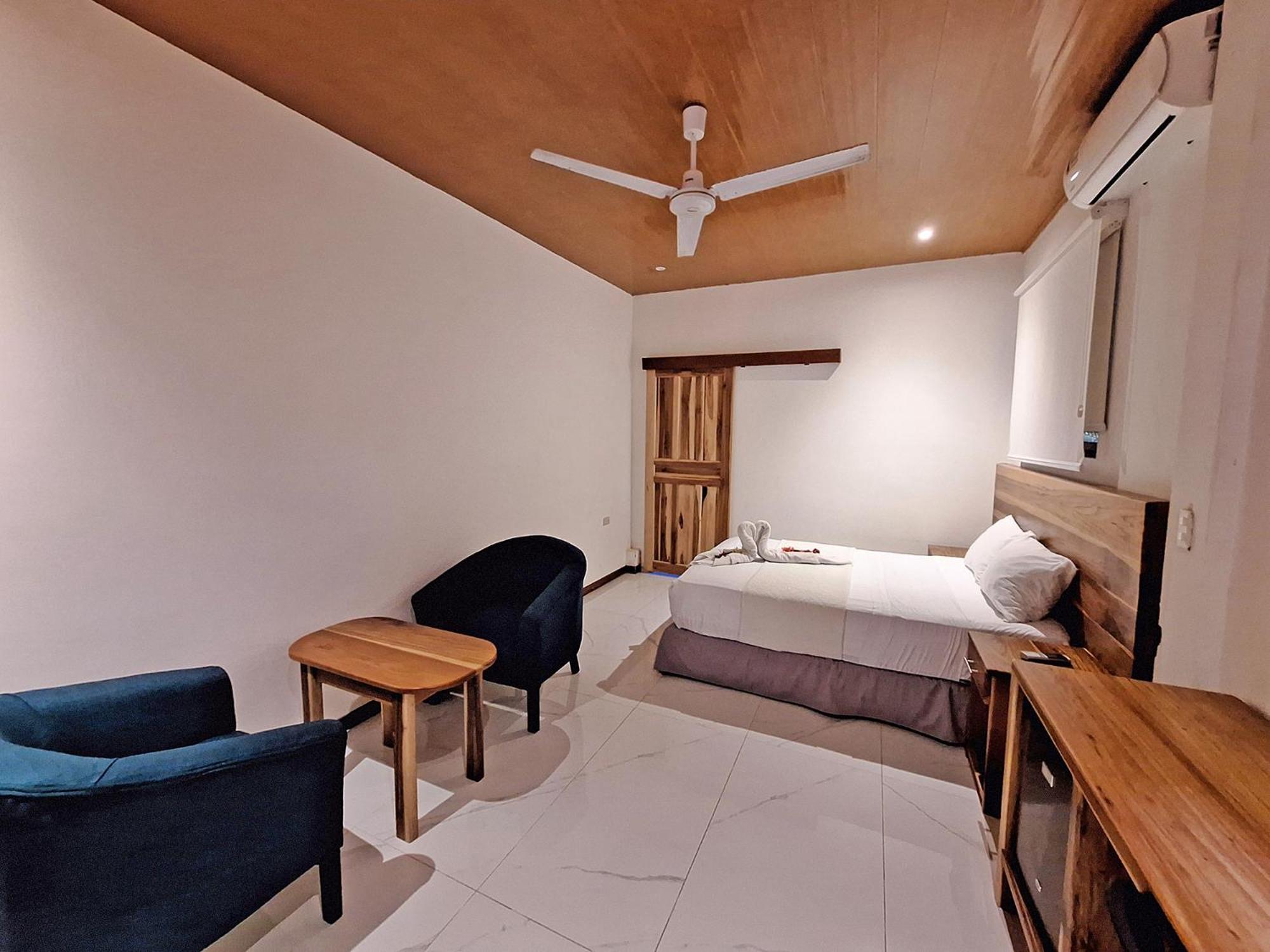 Double Room photo 3