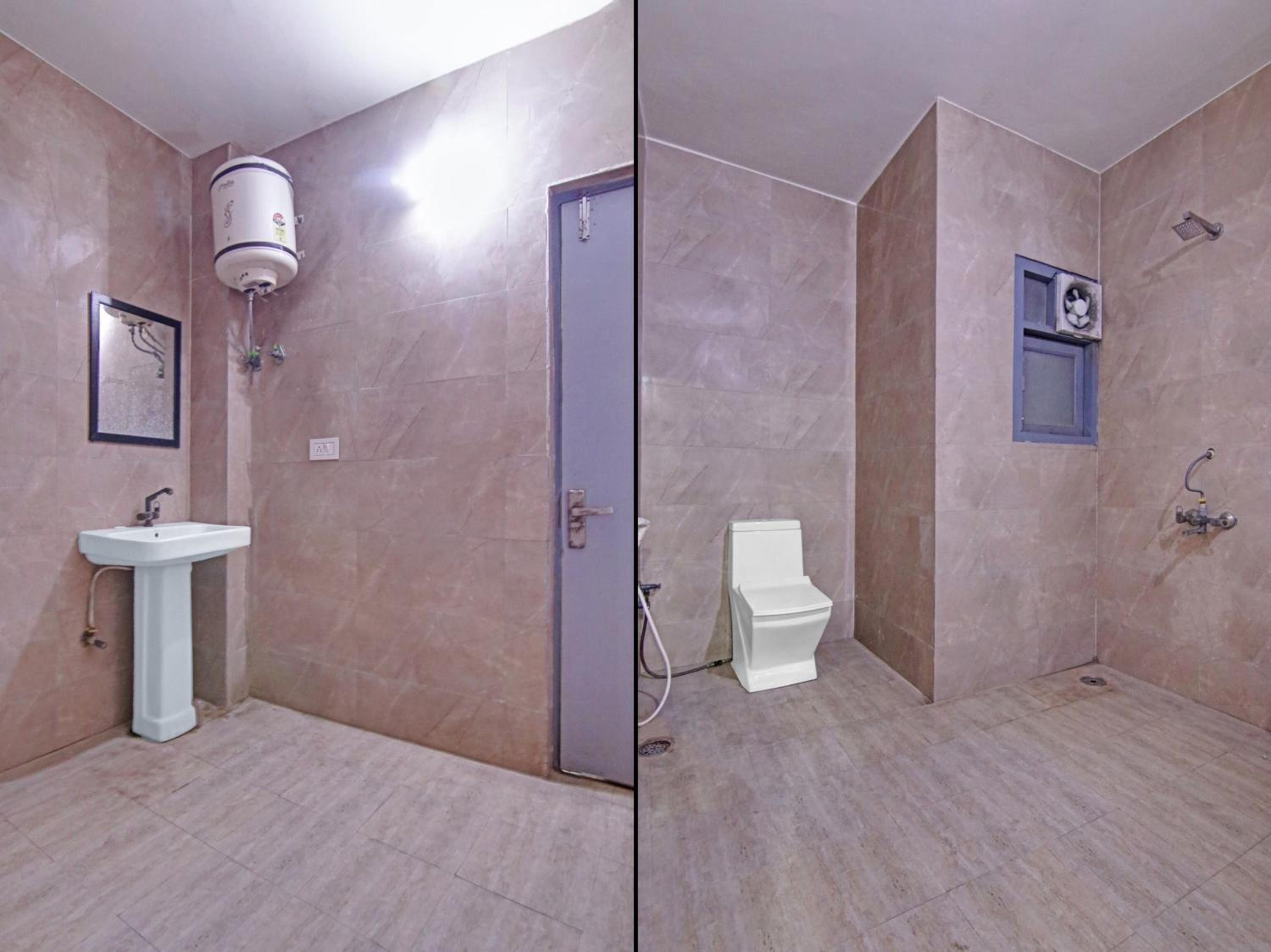 Classic Triple Room photo 2