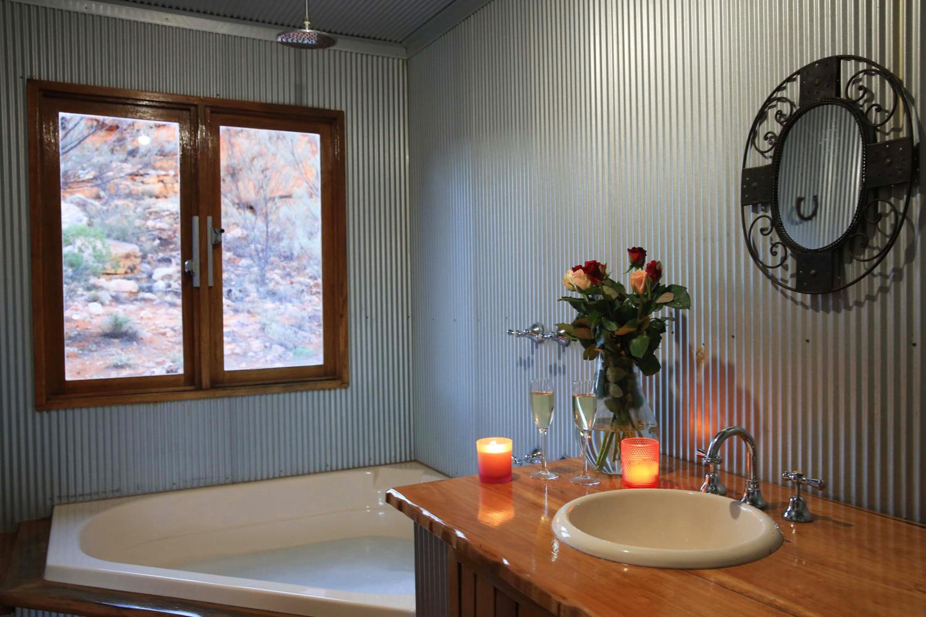 Bush Cottage photo 2