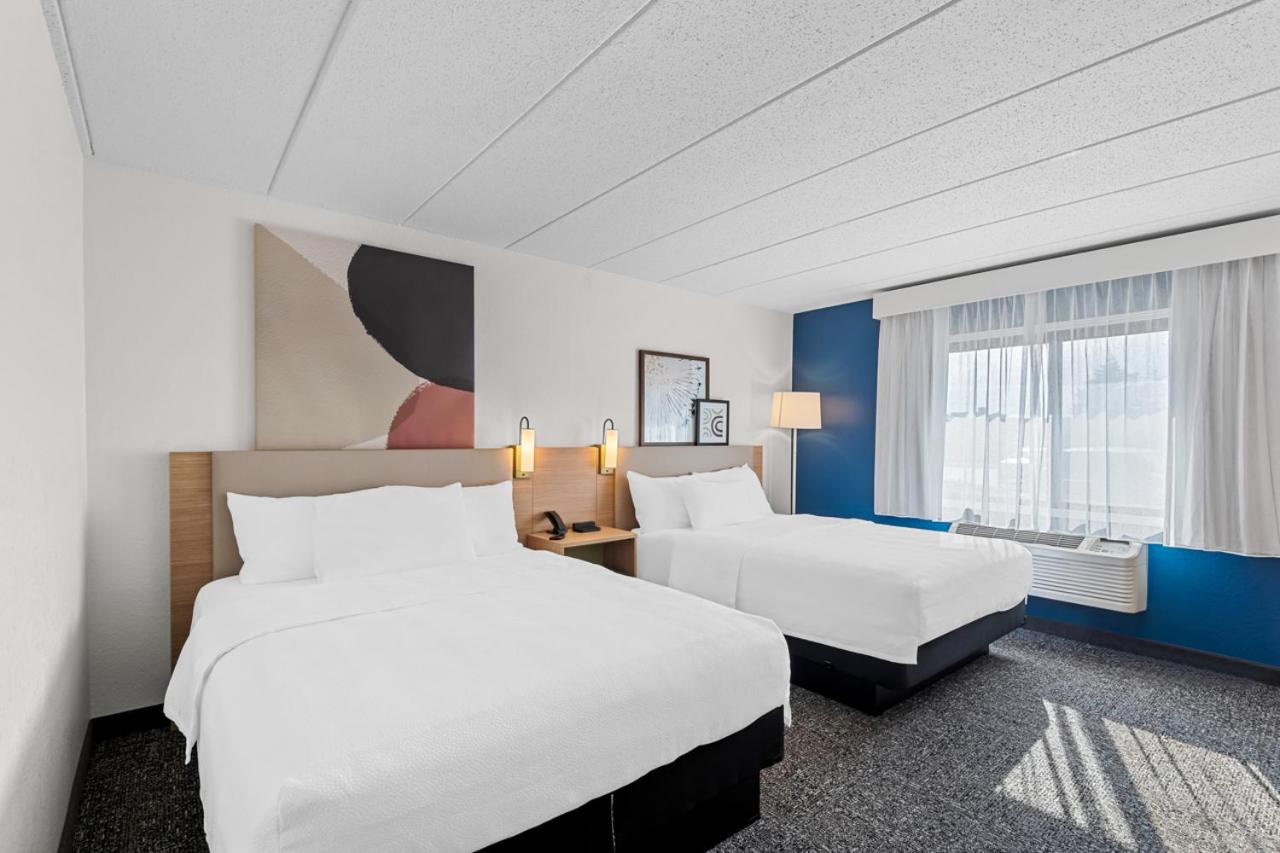 Queen Room with Two Queen Beds
