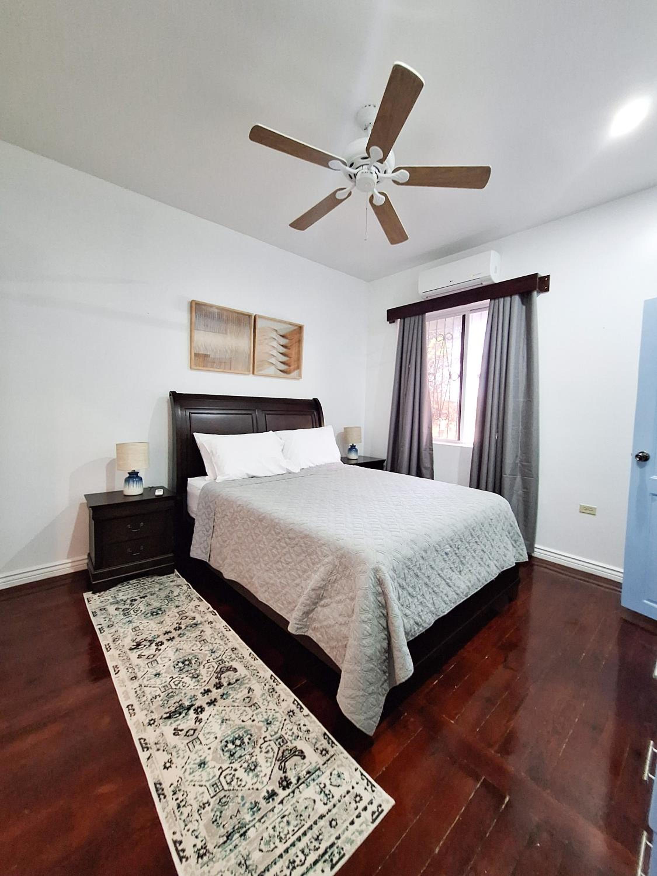 One-Bedroom Apartment With Balcony And Sea View photo 1