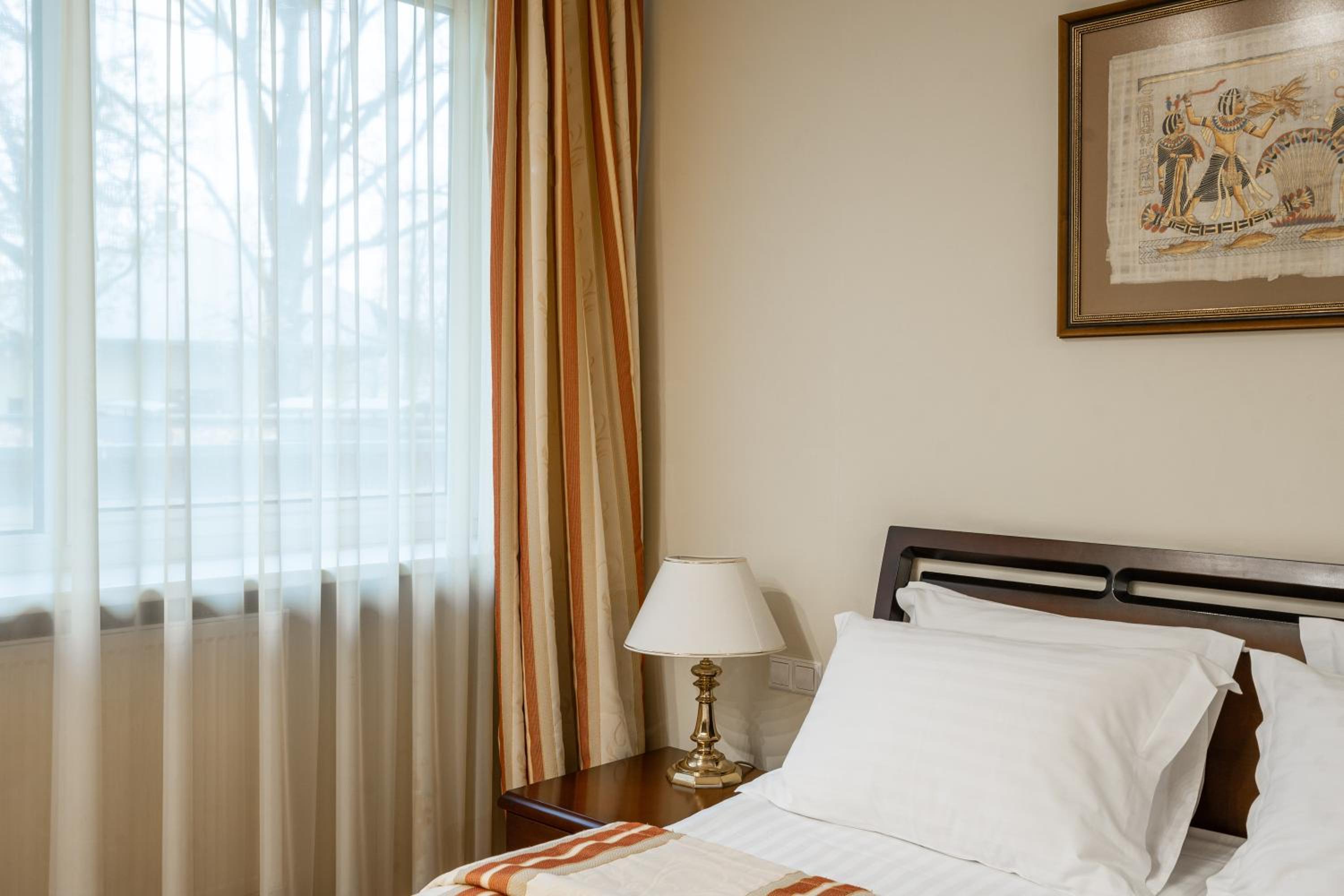 Standard Double or Twin Room photo 3
