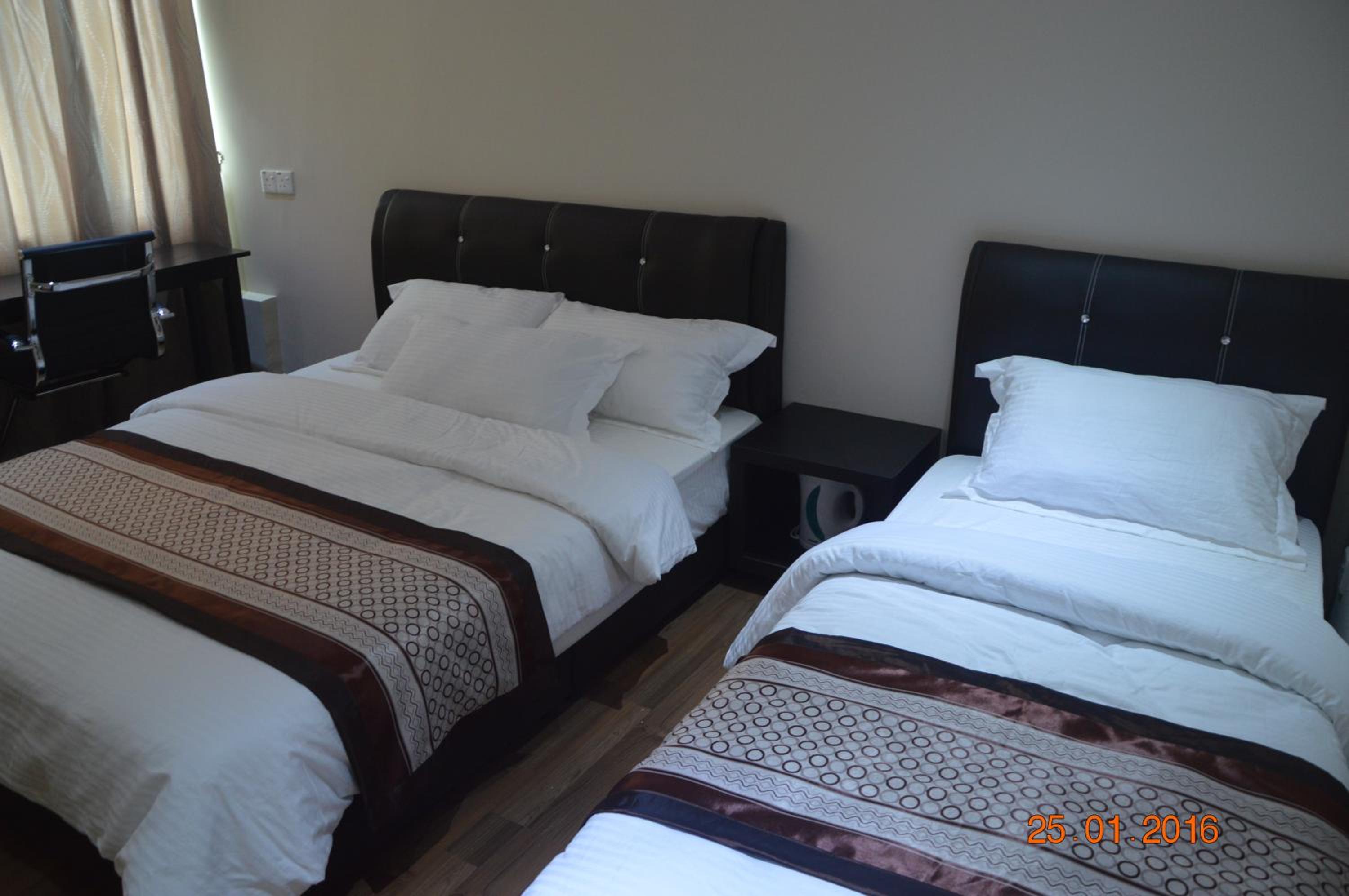 Deluxe Family Room photo 3