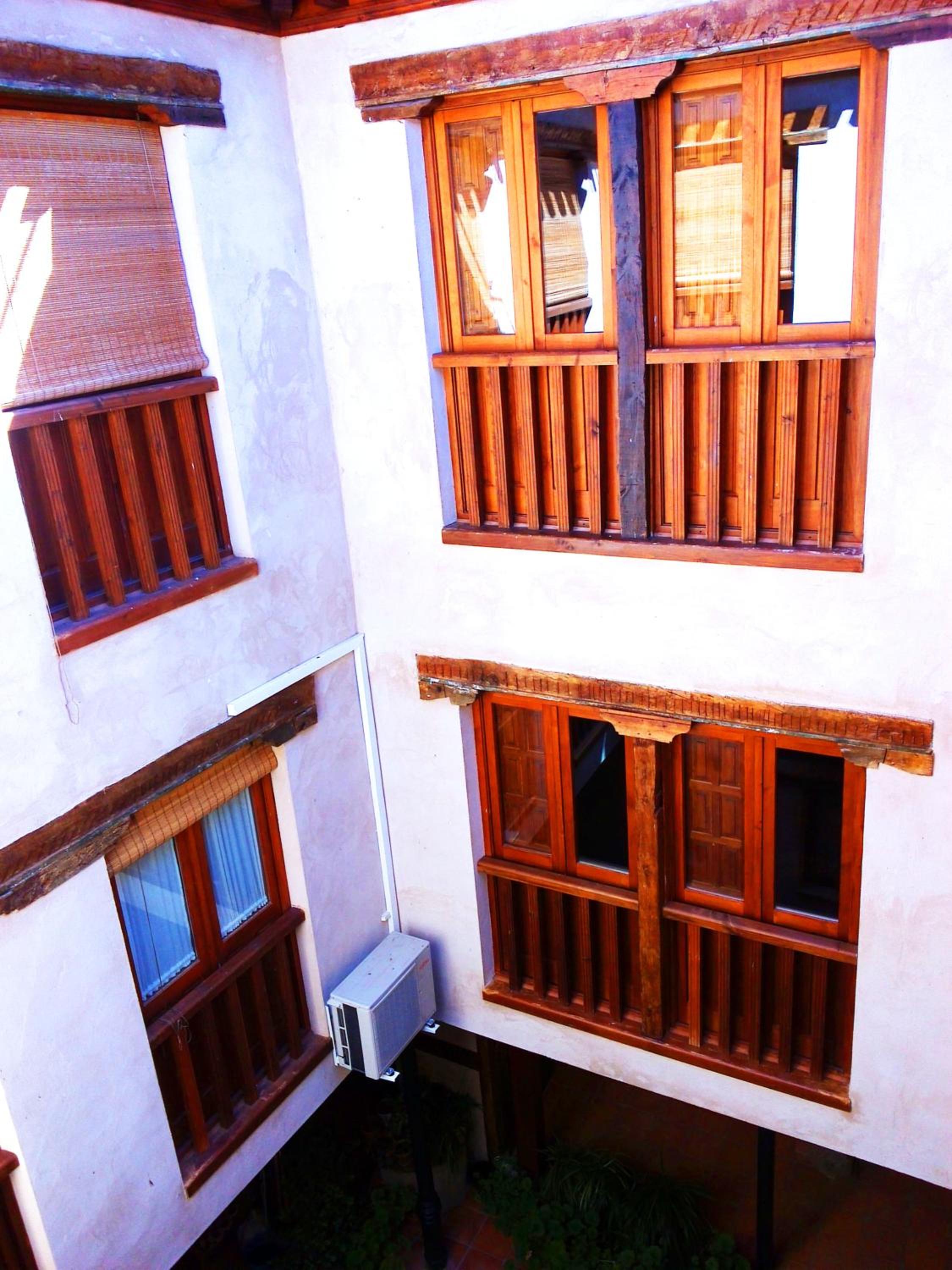 Apartment with Terrace - Photo 38