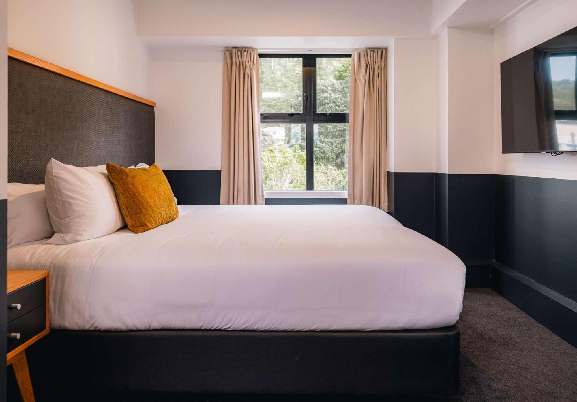 Superior Suite - Photo 3