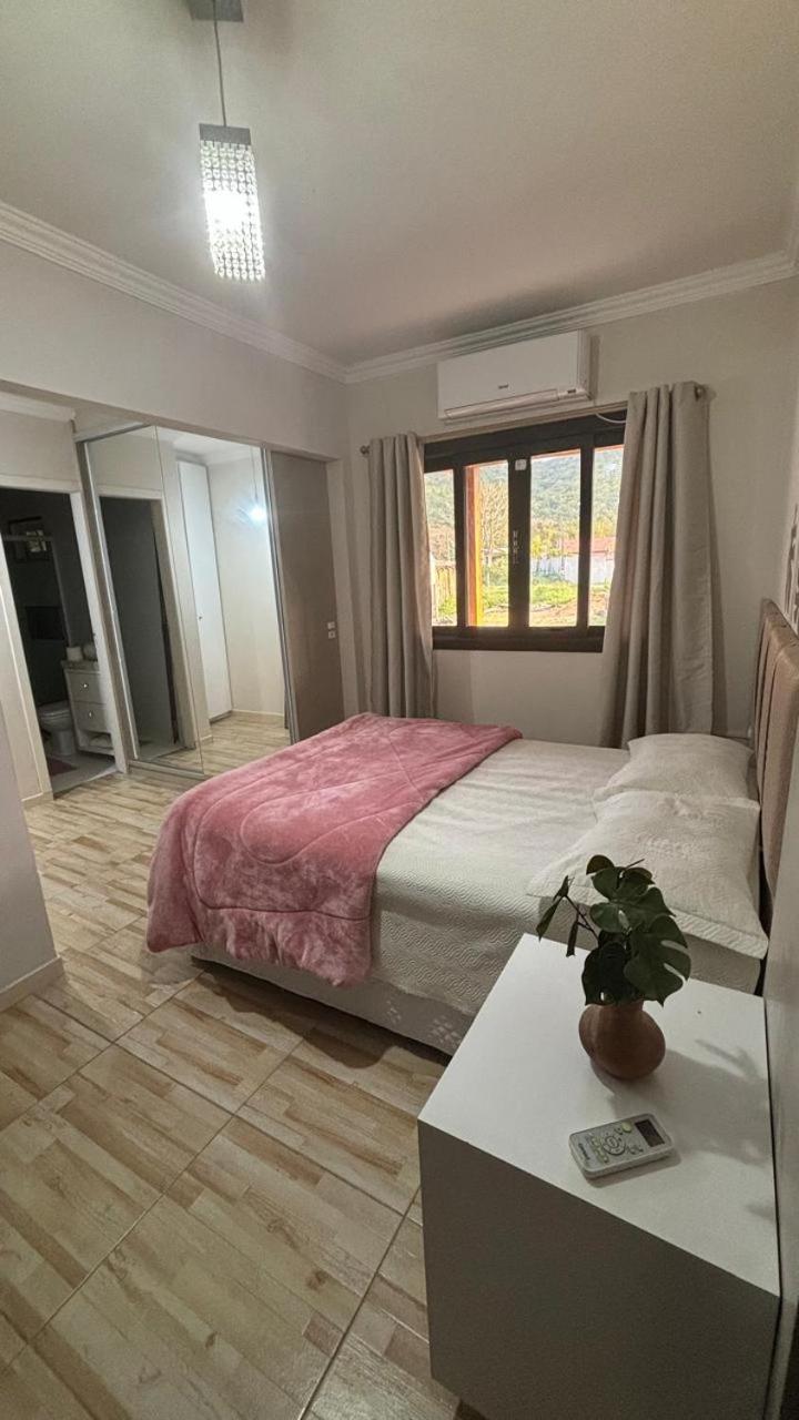 Four-Bedroom House photo 1