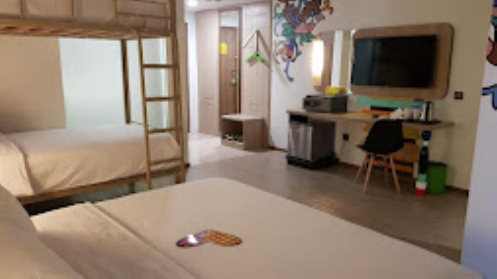Love Bunk Bed - Photo 1