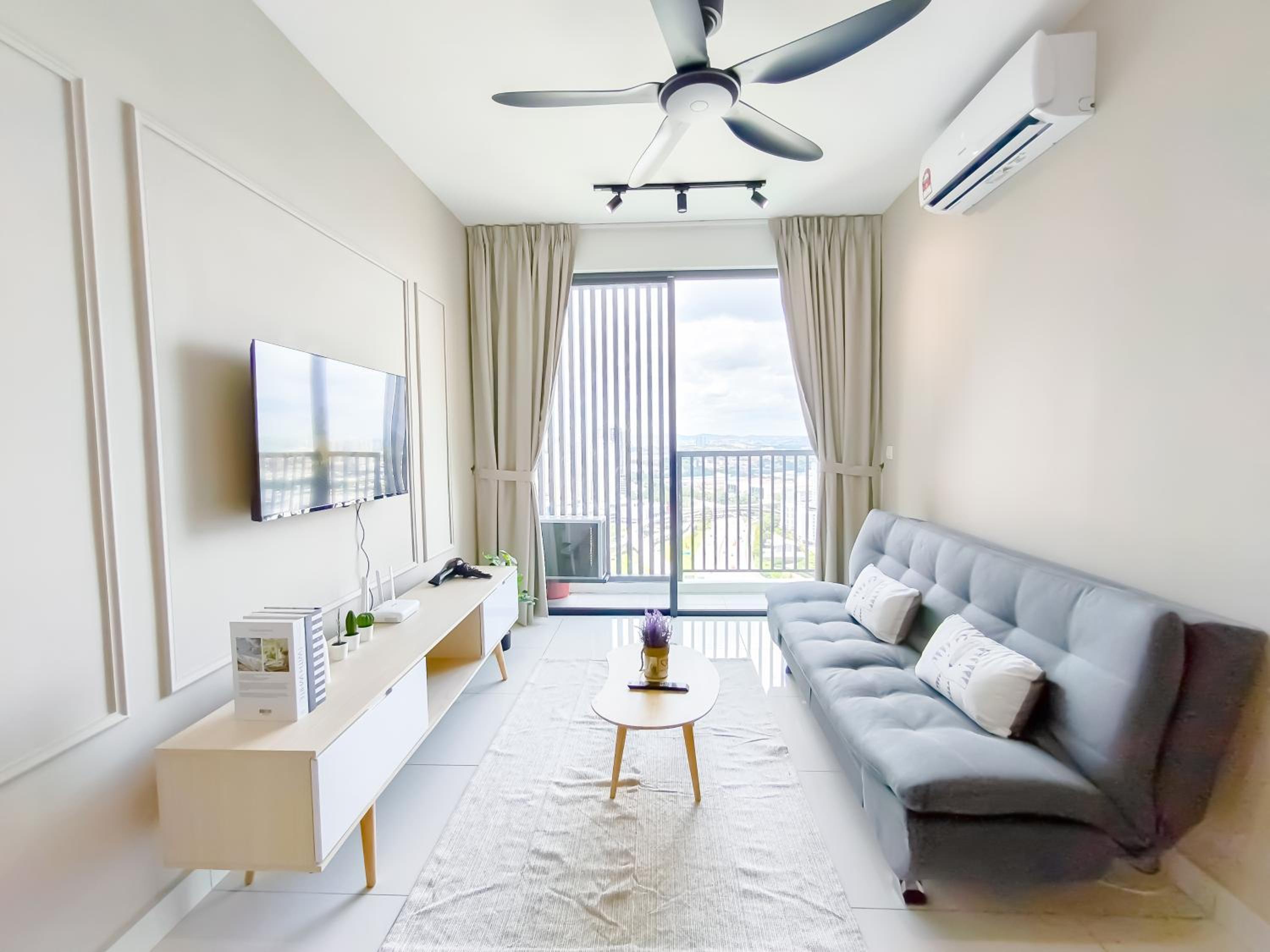 Two-Bedroom Deluxe Apartment - Photo 28