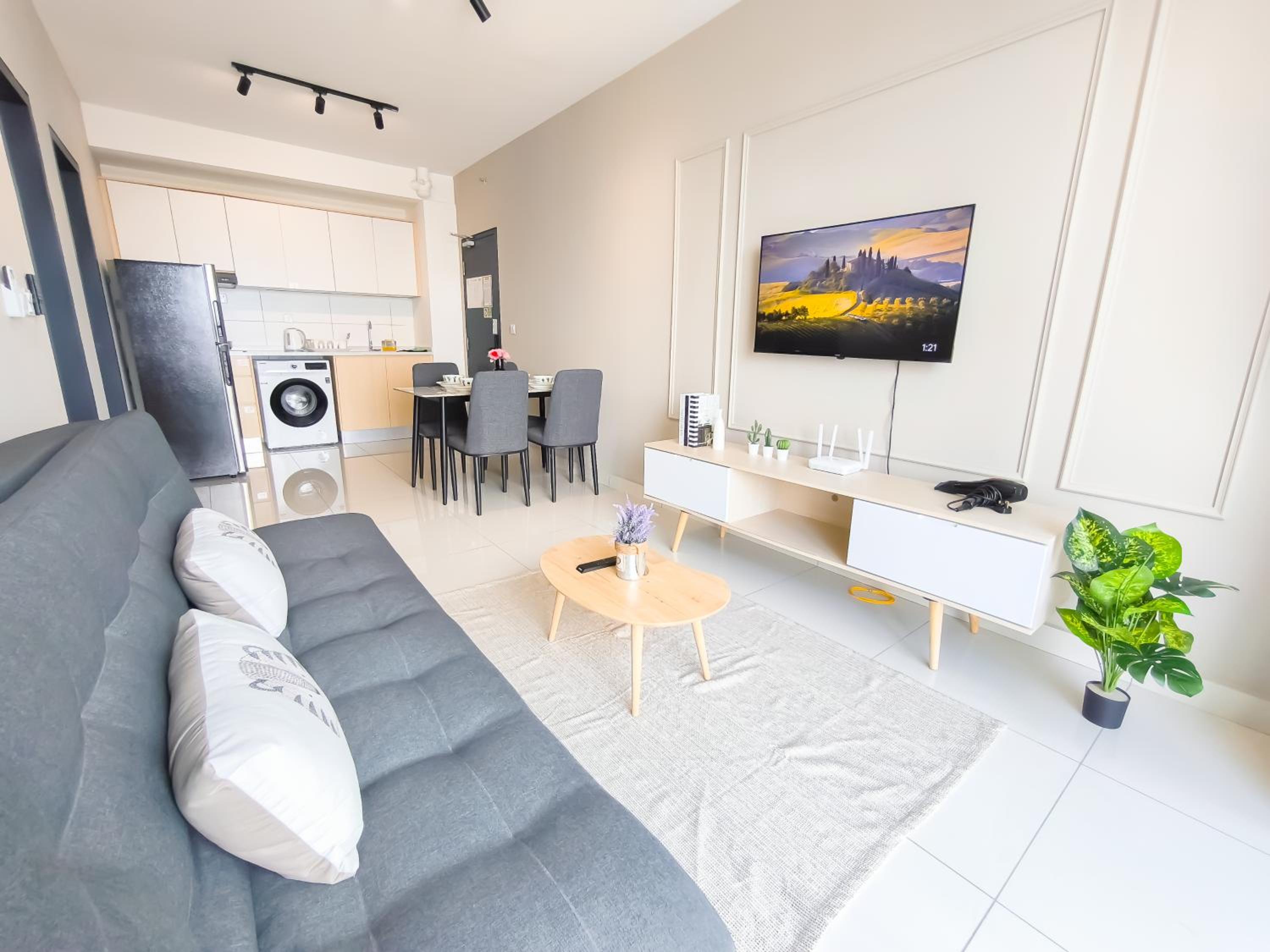 Two-Bedroom Deluxe Apartment - Photo 26