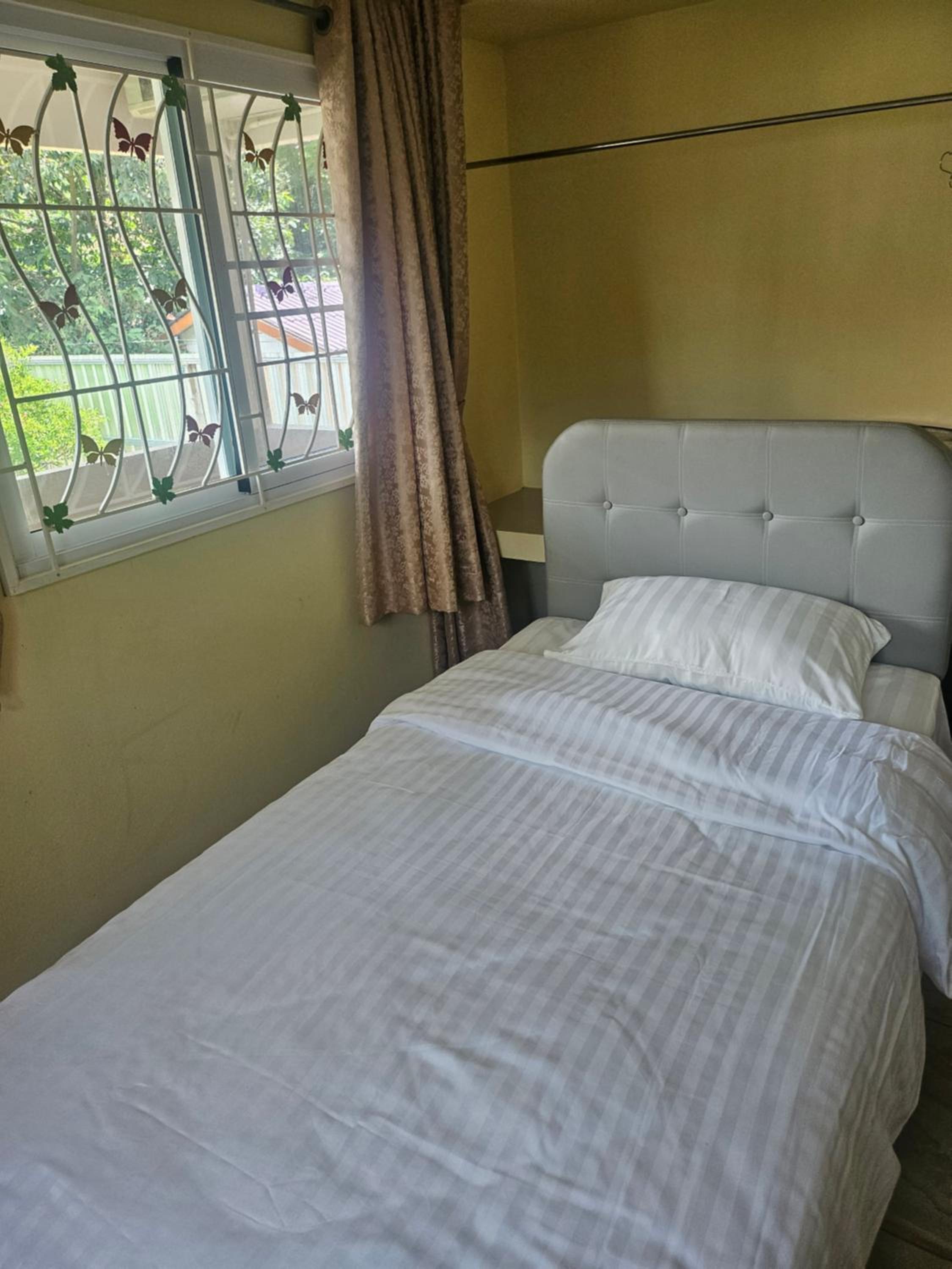 Budget Triple Room - Photo 2