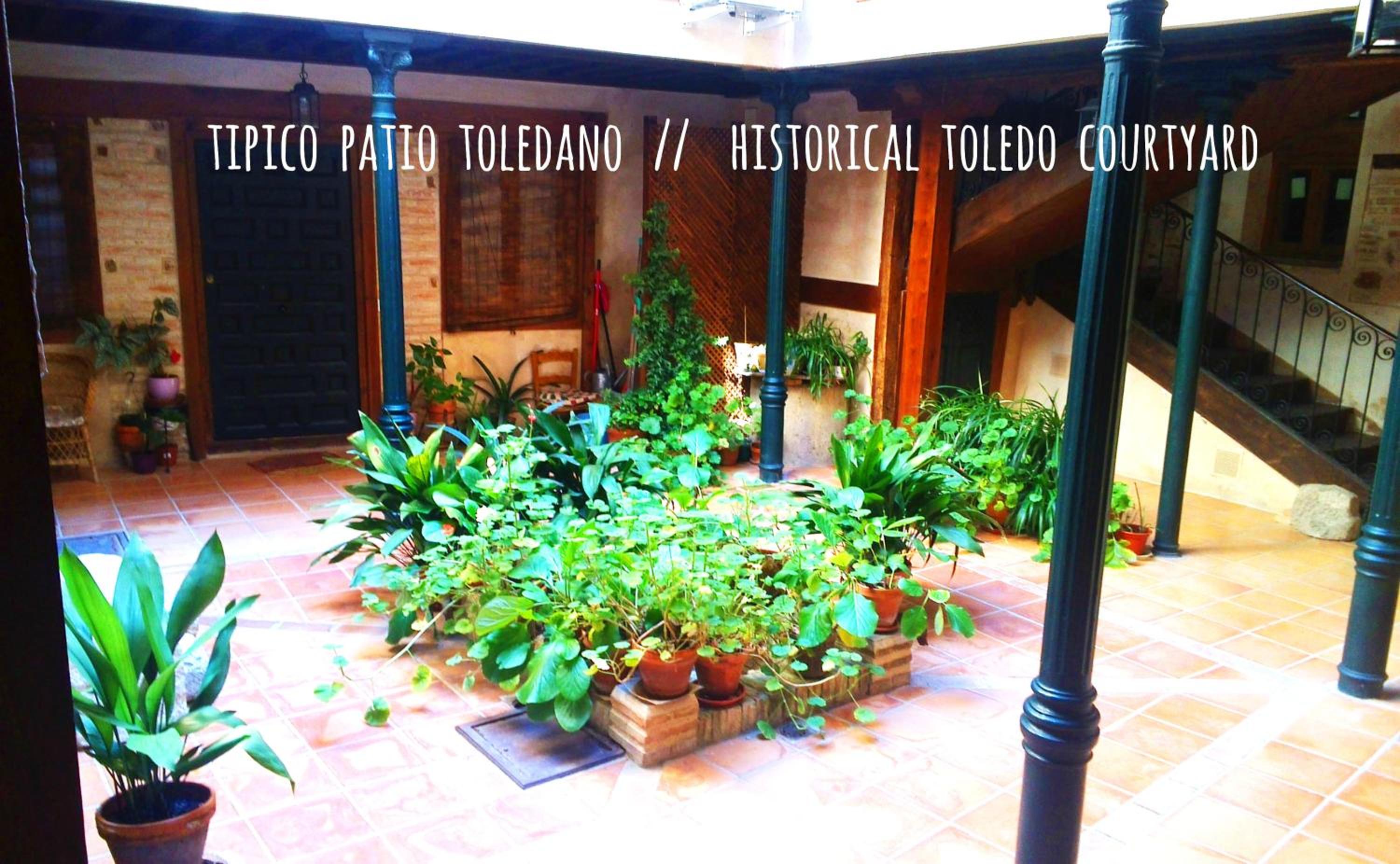 Apartment with Terrace - Photo 47