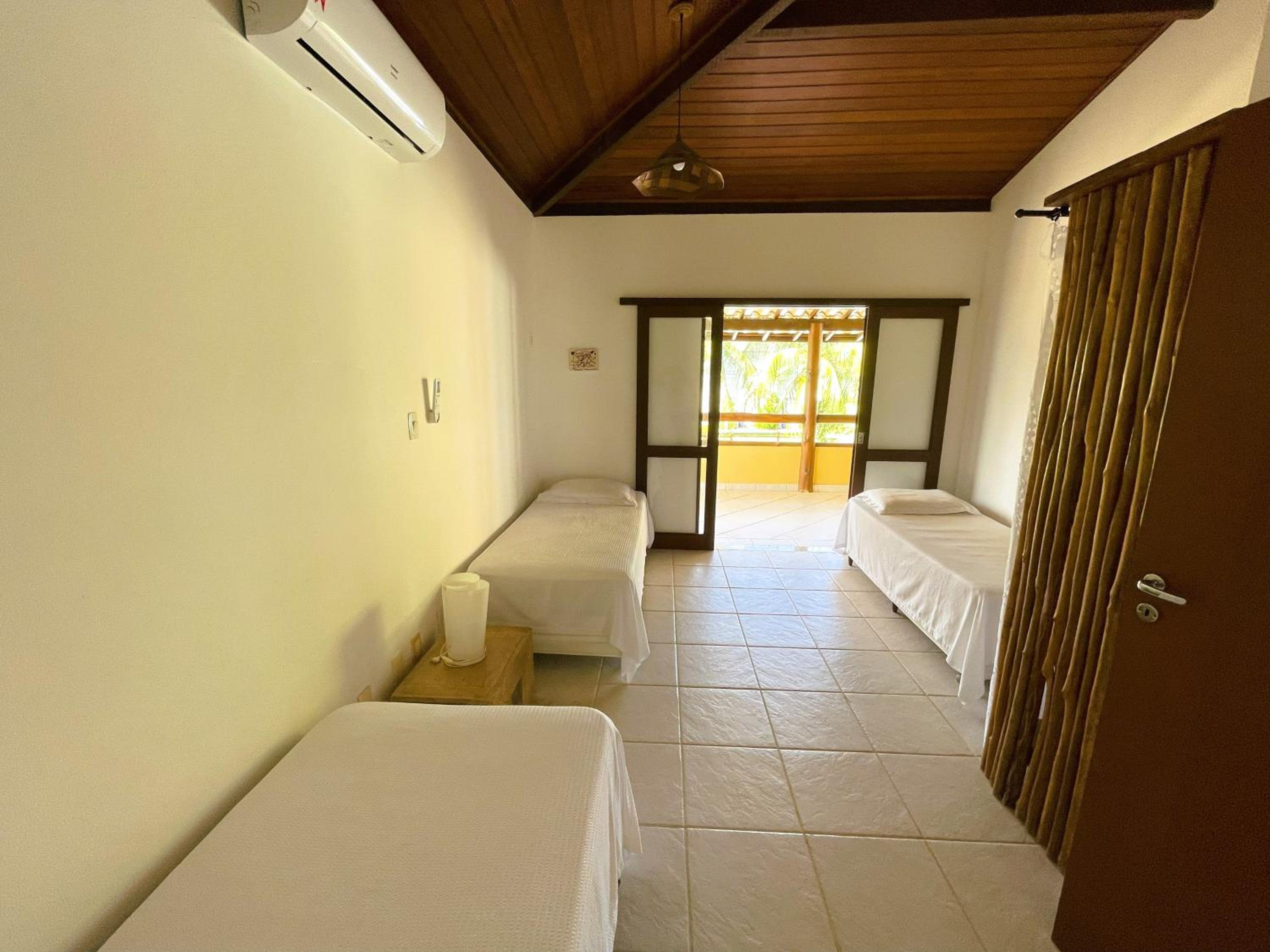 Four-Bedroom House photo 1