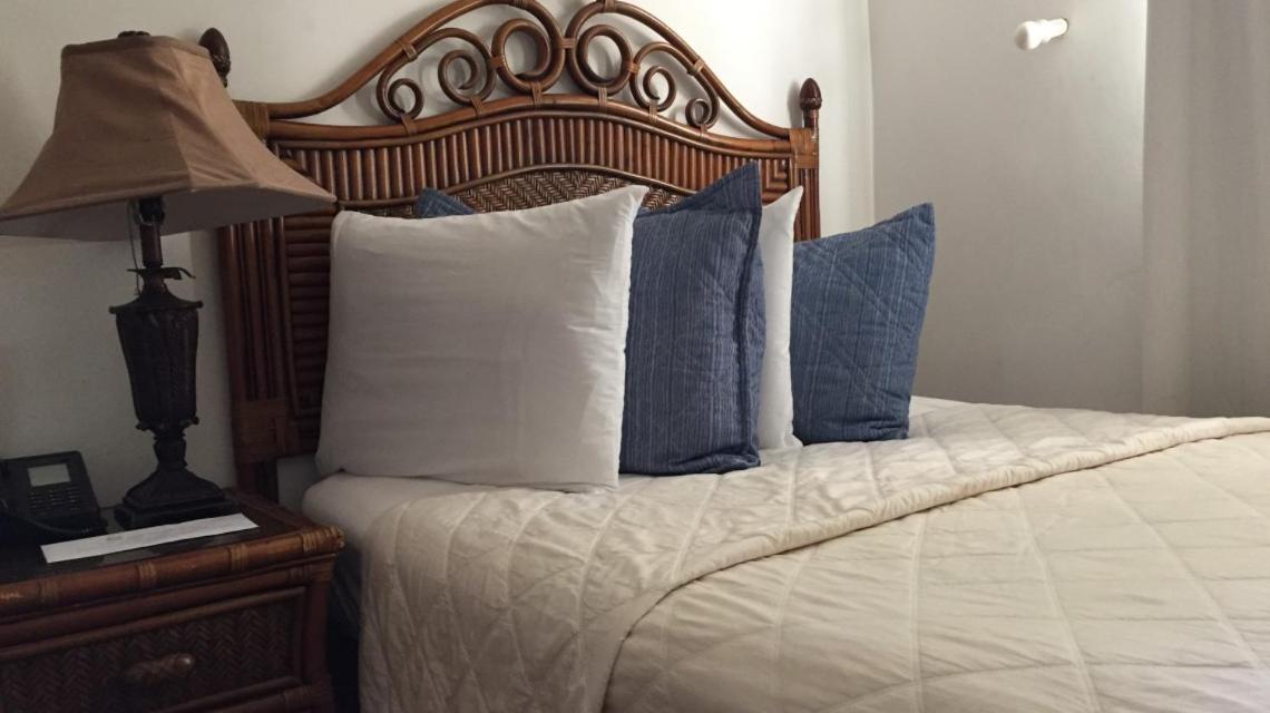 Best Available Room - Photo 7
