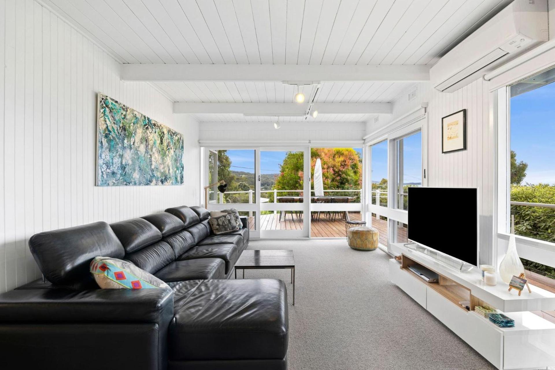 Three-Bedroom House photo 1