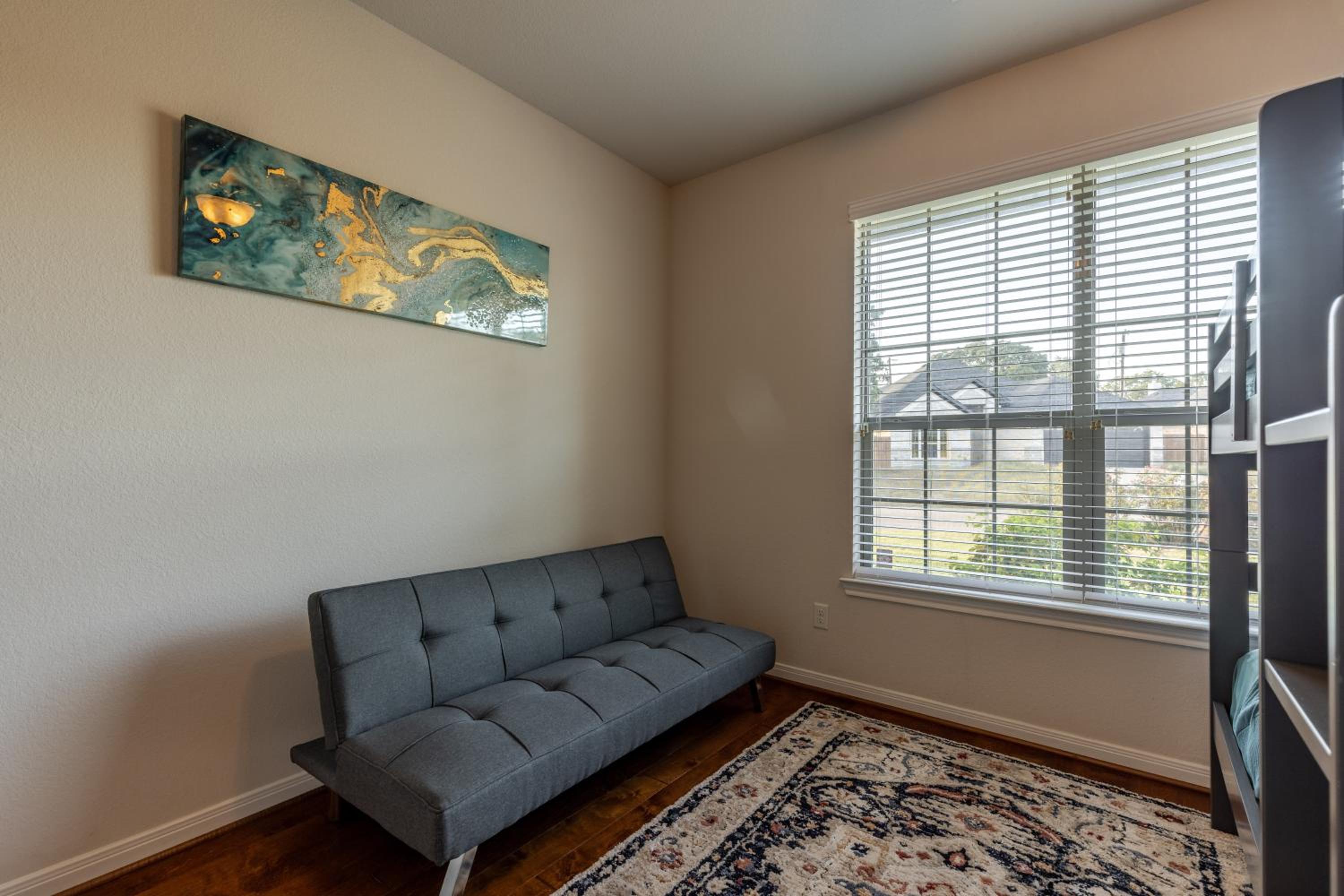 Three-Bedroom House photo 1