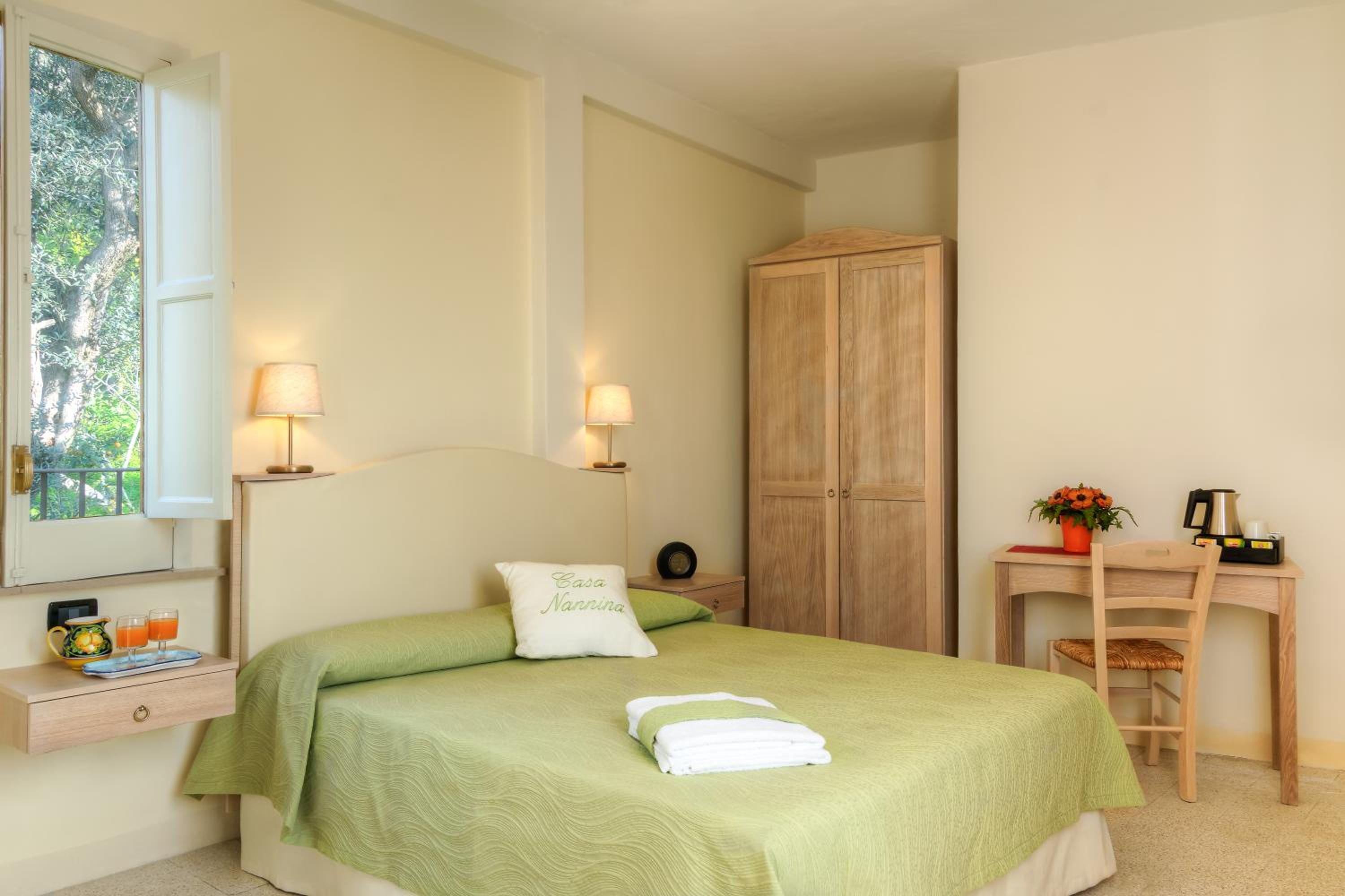 Double Room with Sea View photo 3