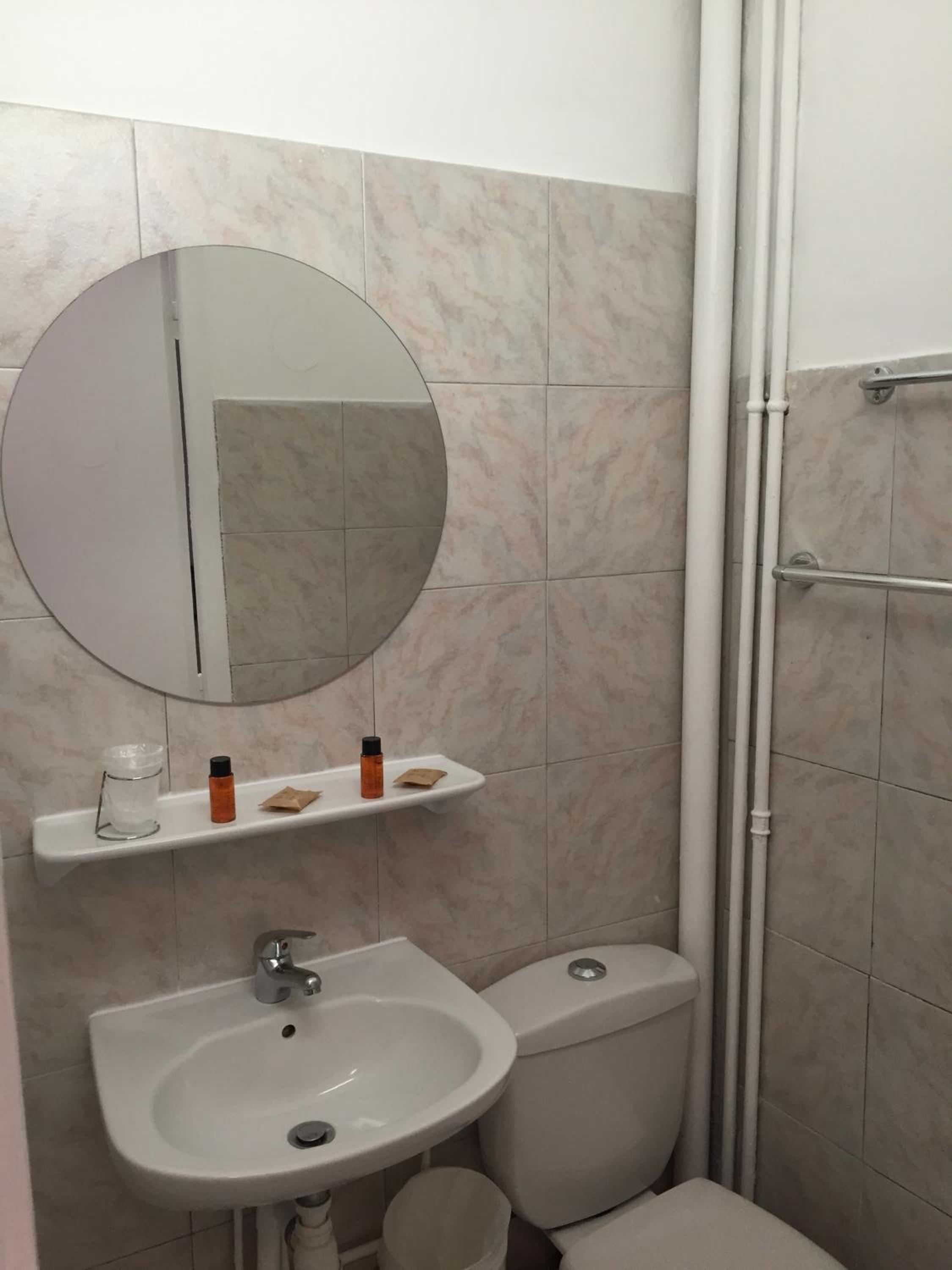 Double Room - Photo 3
