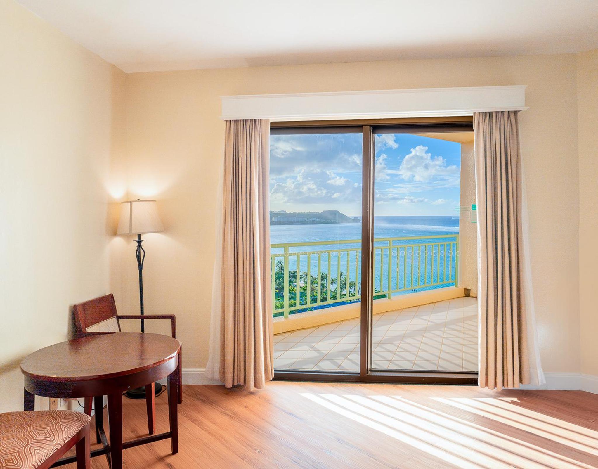 Ocean View Superior - Photo 2