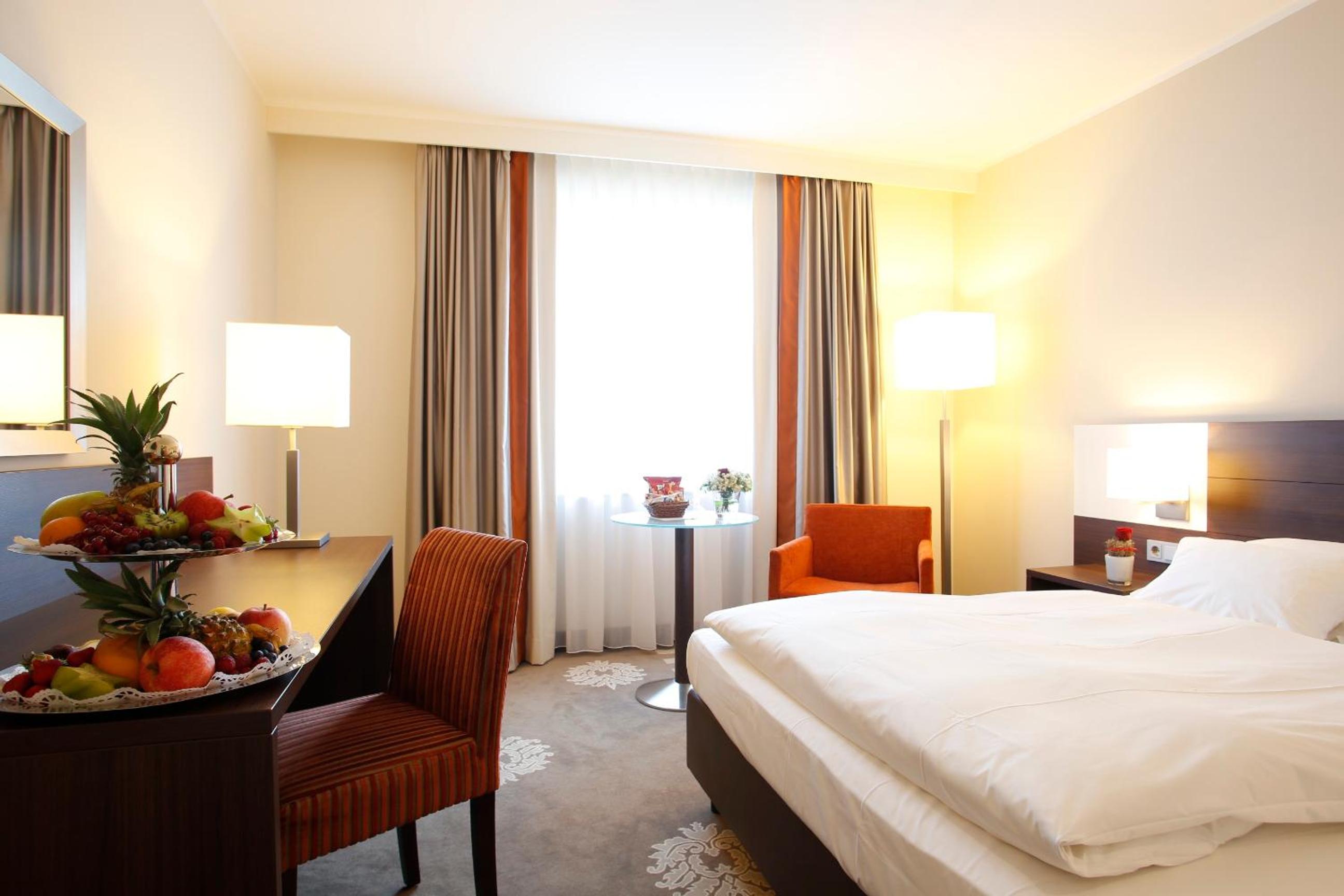 Superior Zimmer mit französischem Bett photo 3
