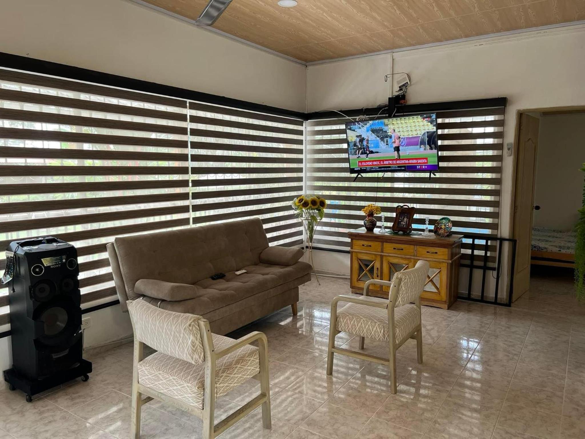 Four-Bedroom House photo 3