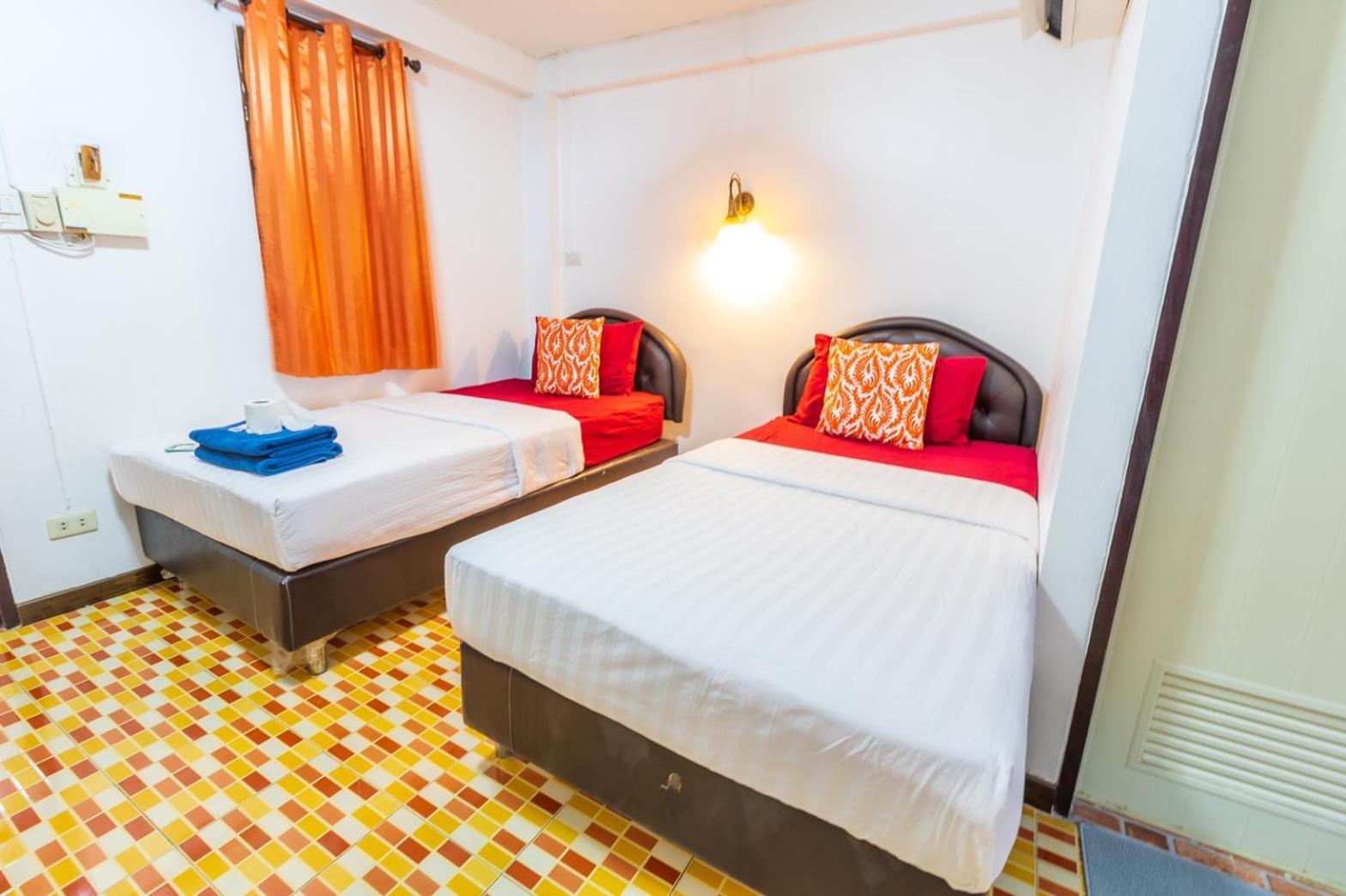 Standard Twin Room photo 3