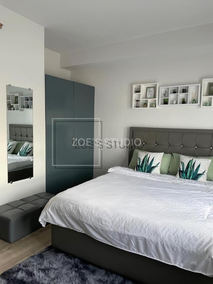 Studio with Mountain View photo 2