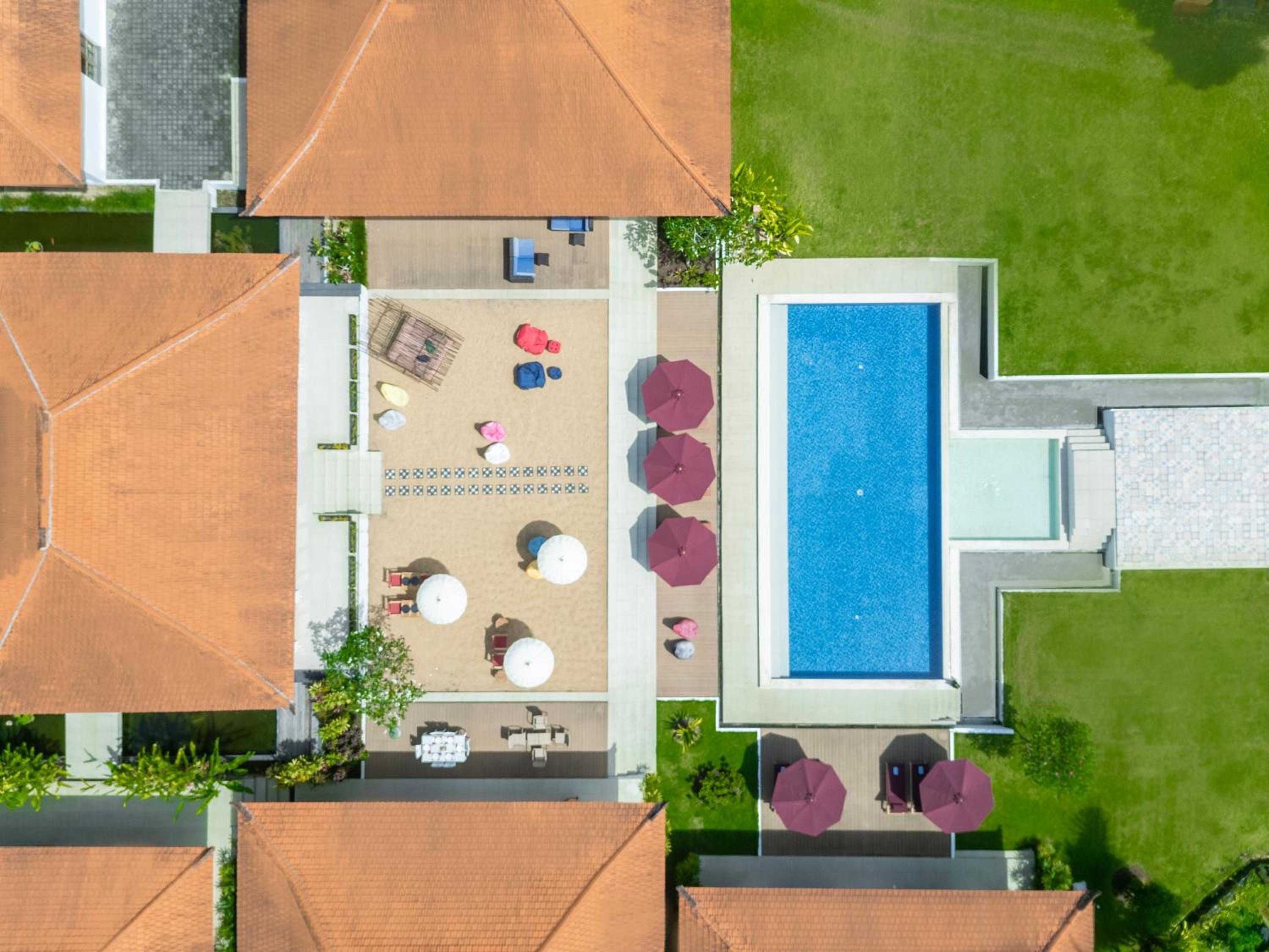 Villa photo 2
