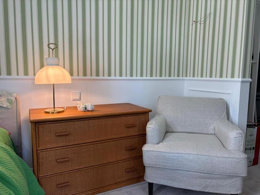 One-Bedroom Apartment photo 2