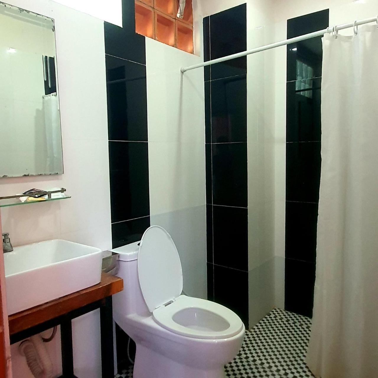 Twin Room with Mountain View photo 3