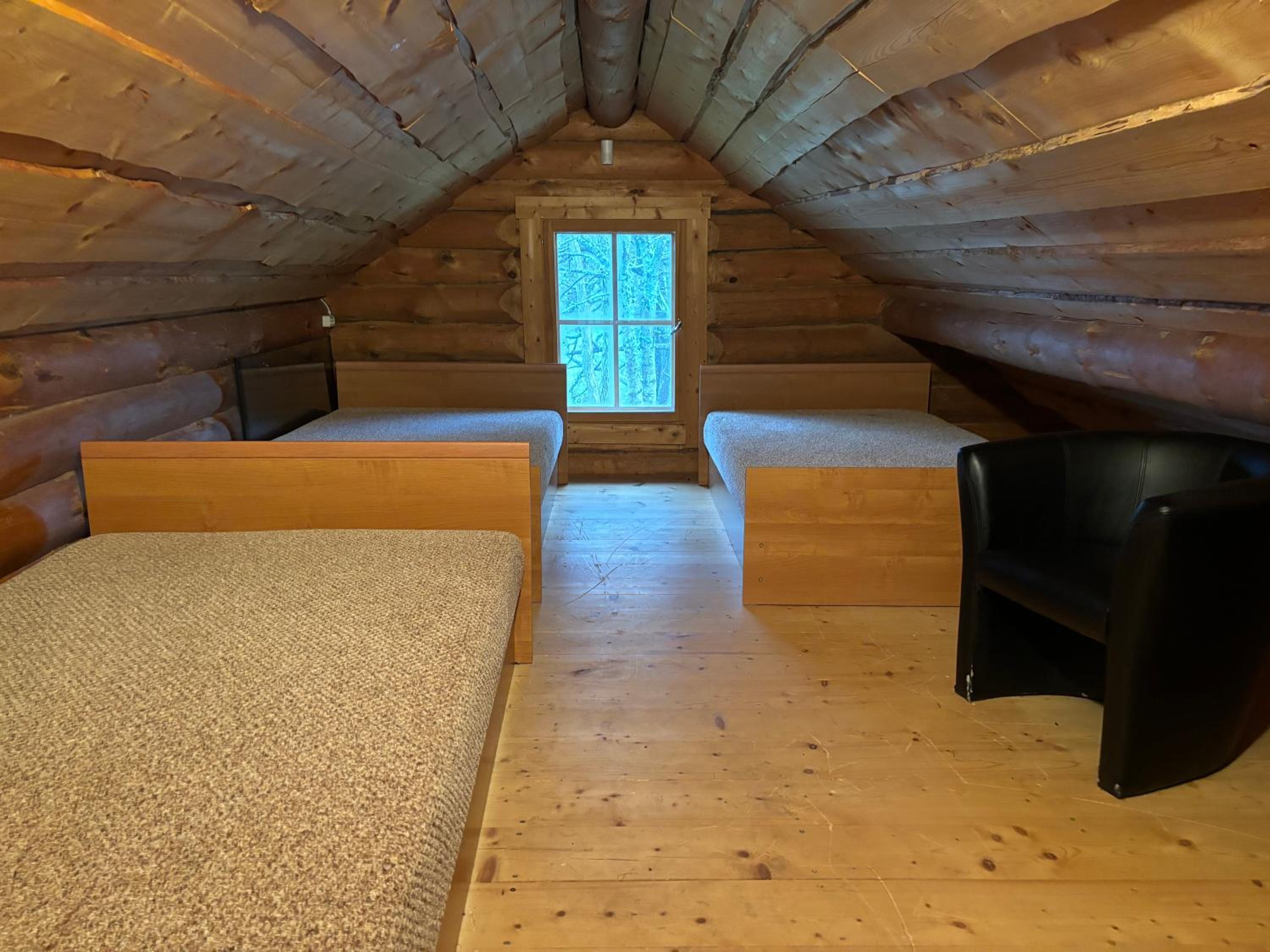 One-Bedroom House photo 1