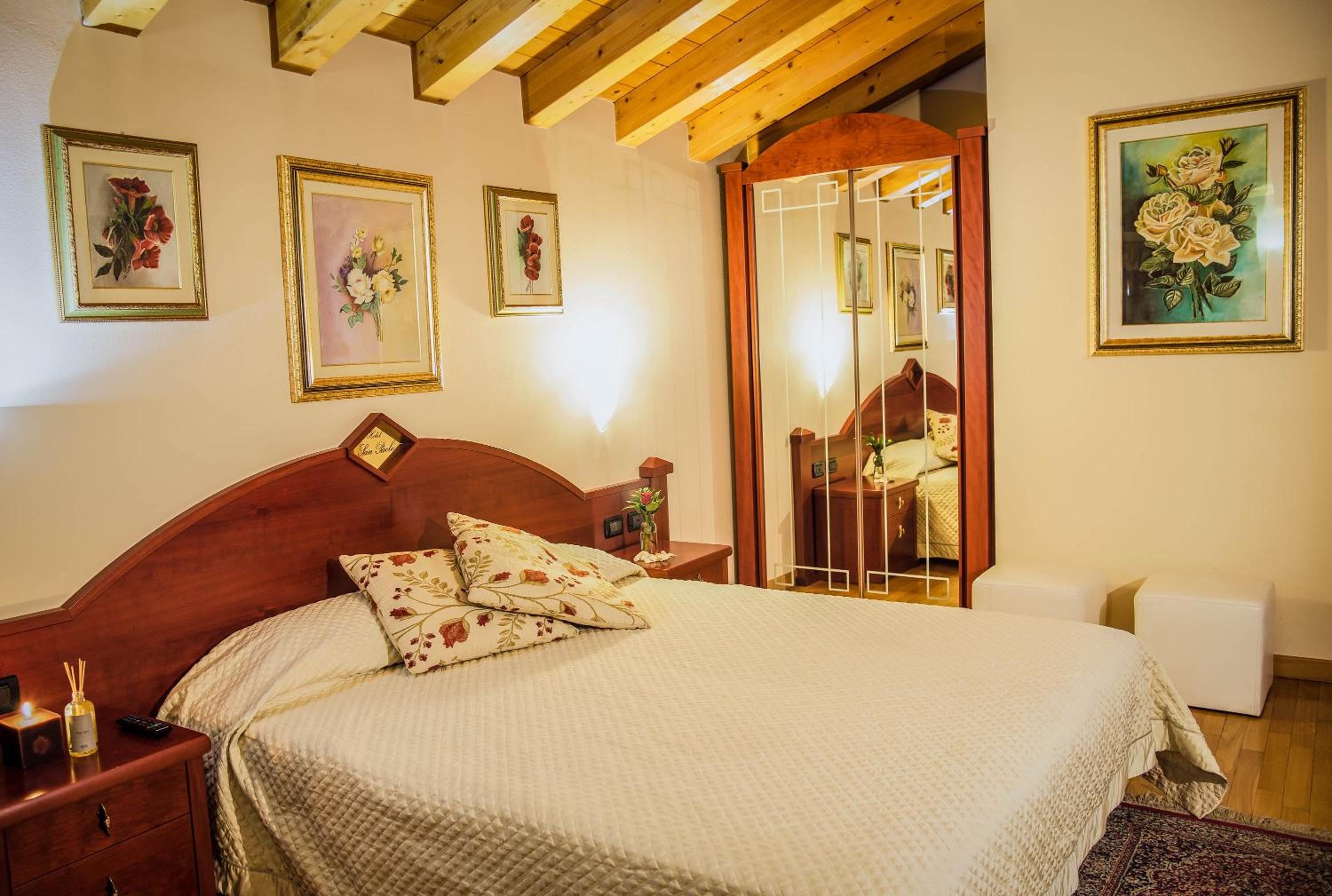 Junior Suite - Photo 1