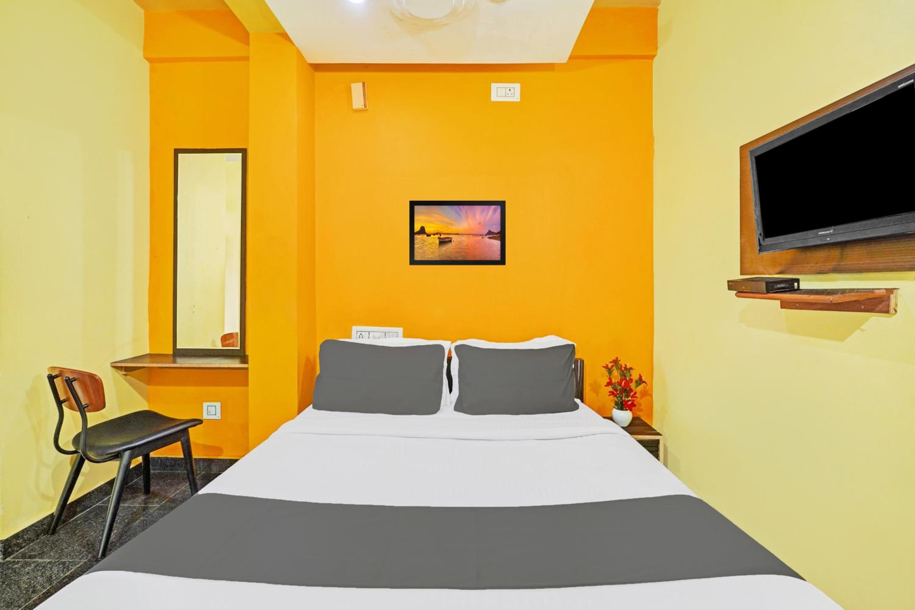 Classic Triple Room photo 2