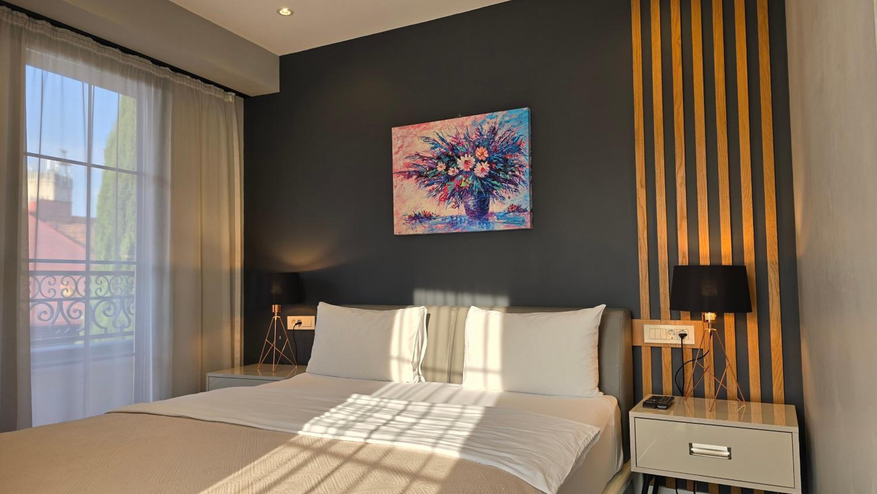 Superior King Room - Photo 1