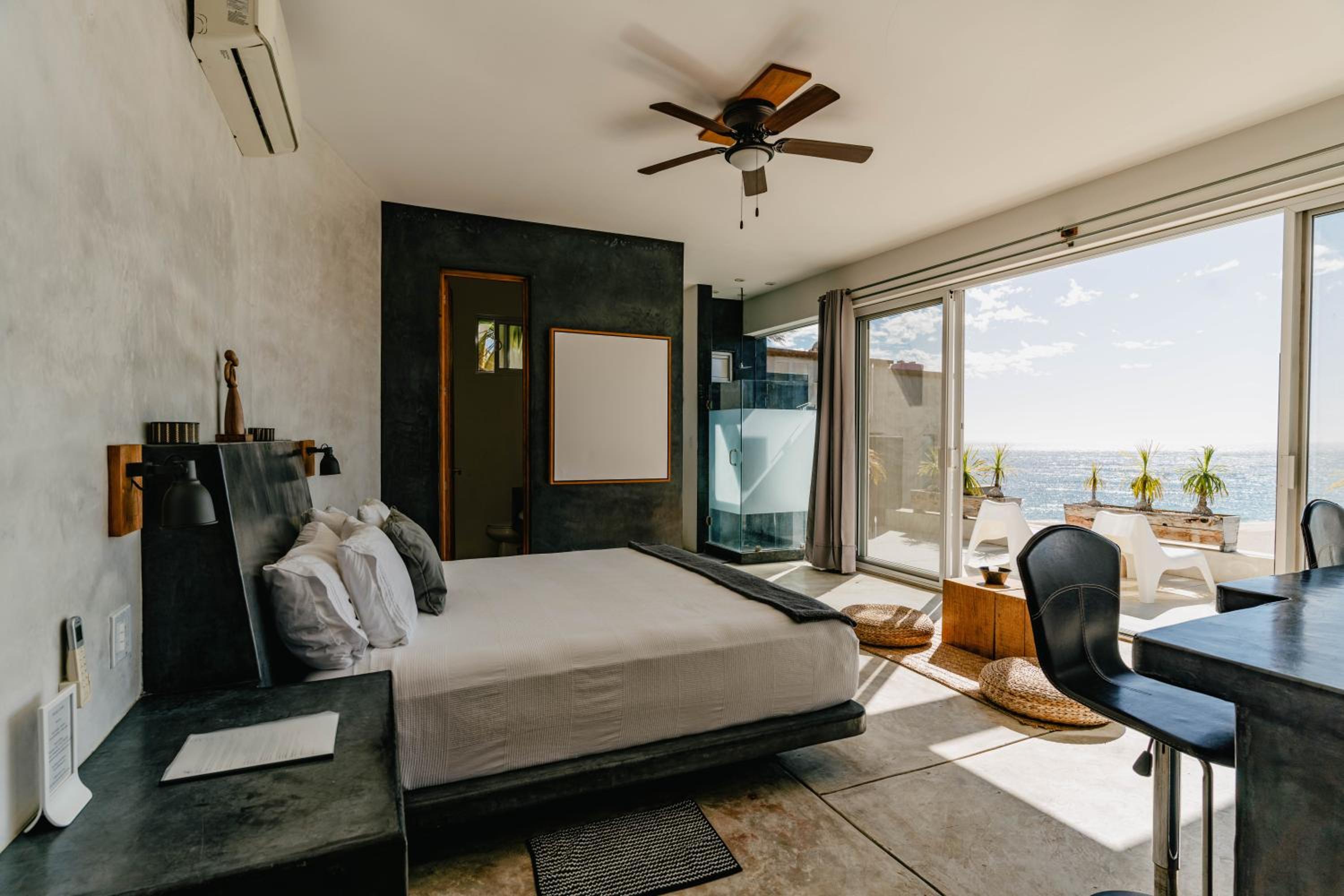 Studio with Ocean View photo 3