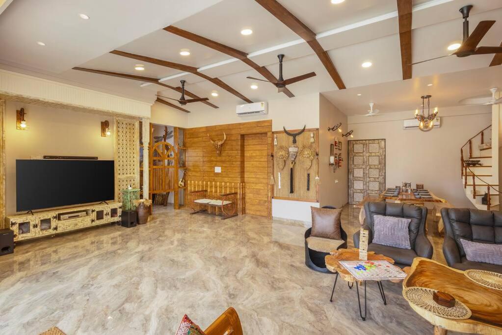 Three-Bedroom Villa photo 3