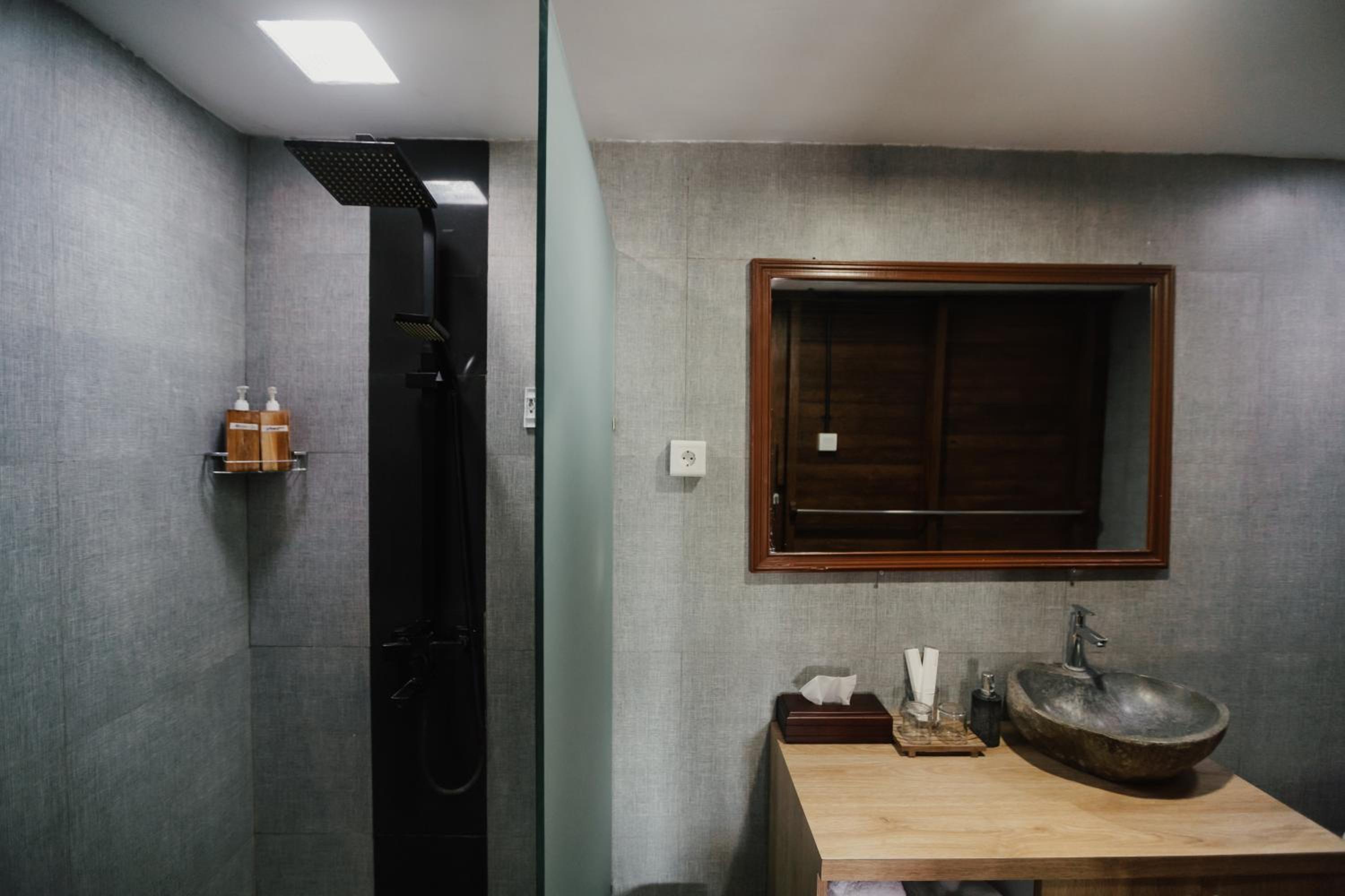 One-Bedroom Villa - Photo 12