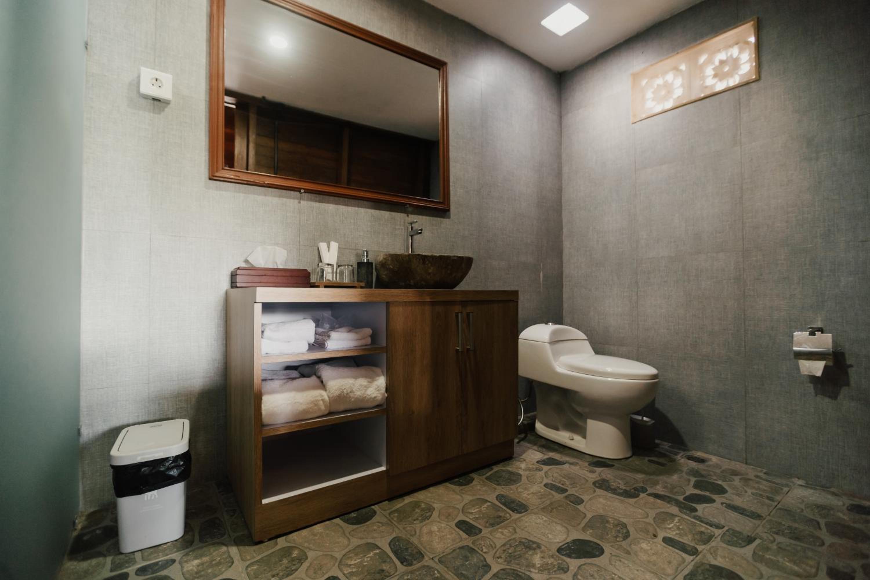 One-Bedroom Villa - Photo 13