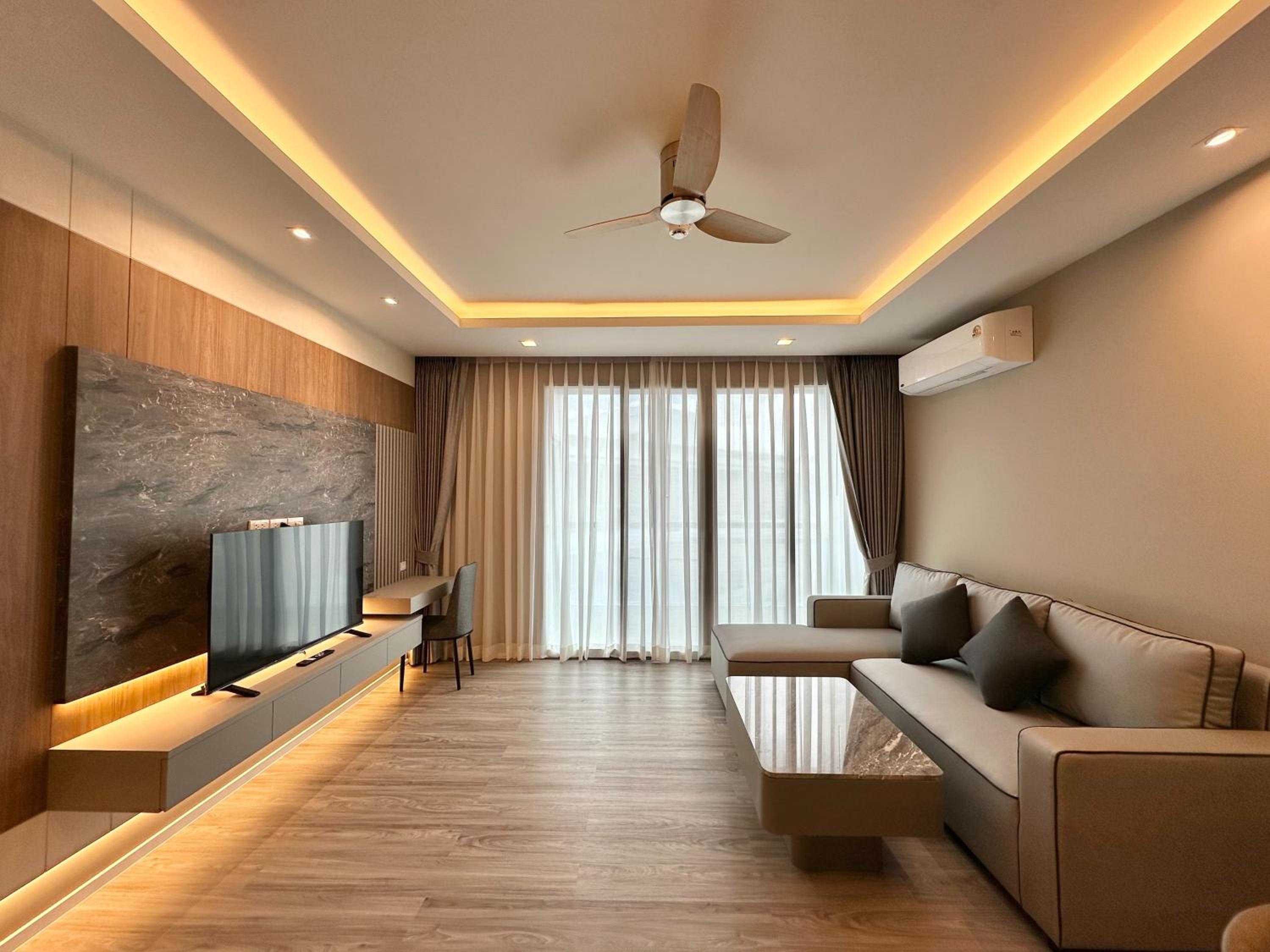 One-Bedroom Suite - Photo 1