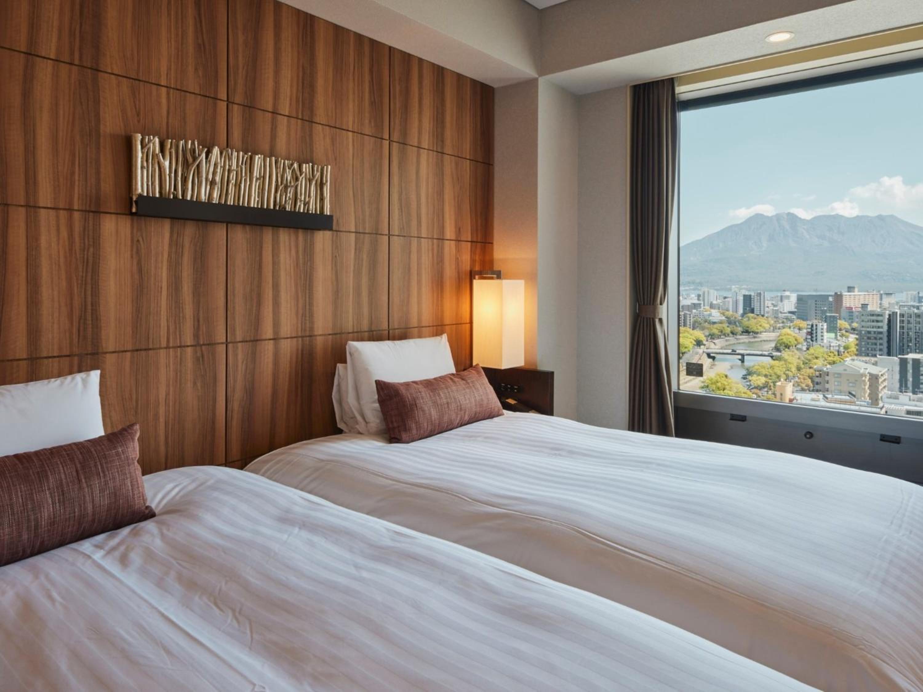 Twin Room with Sakurajima View - Non-Smoking