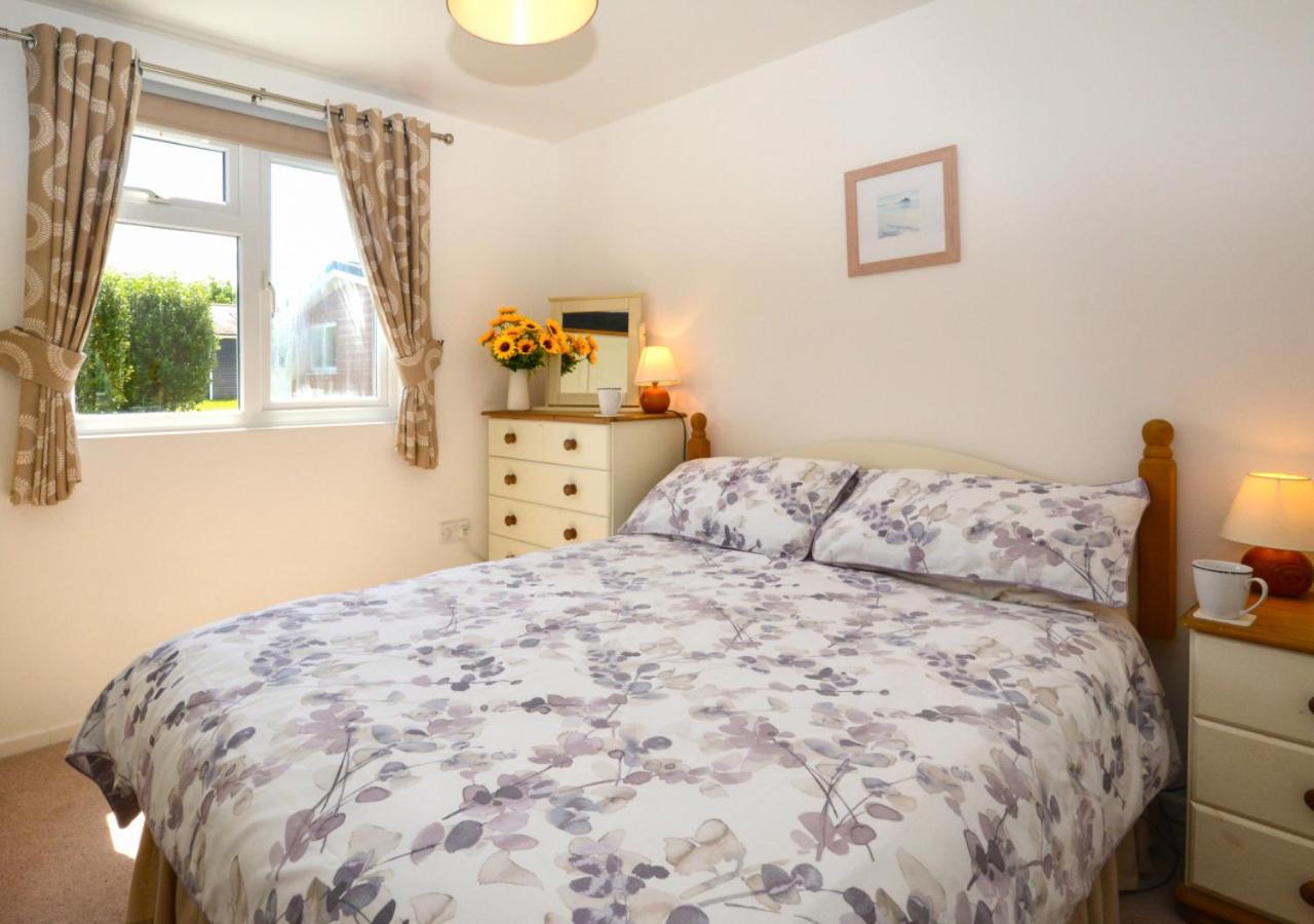 Two-Bedroom House photo 3