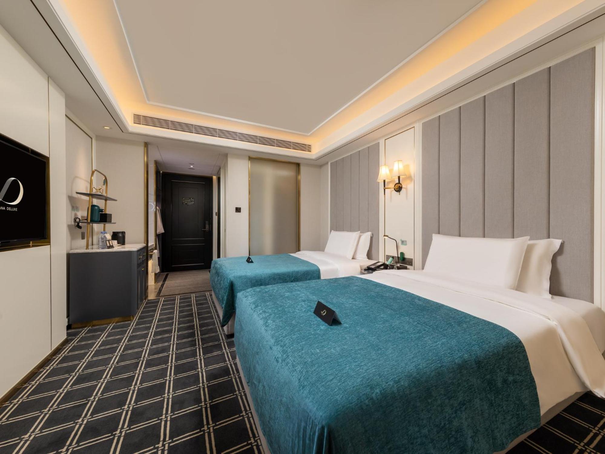 Superior King or Twin Room photo 2