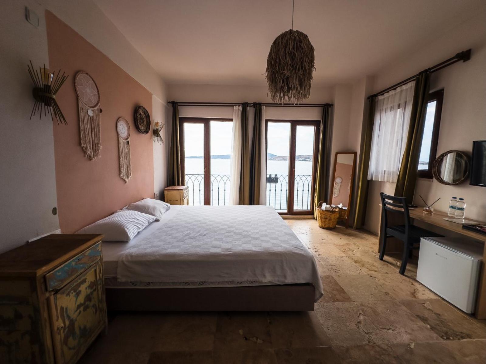 Deluxe Double Room with Sea View