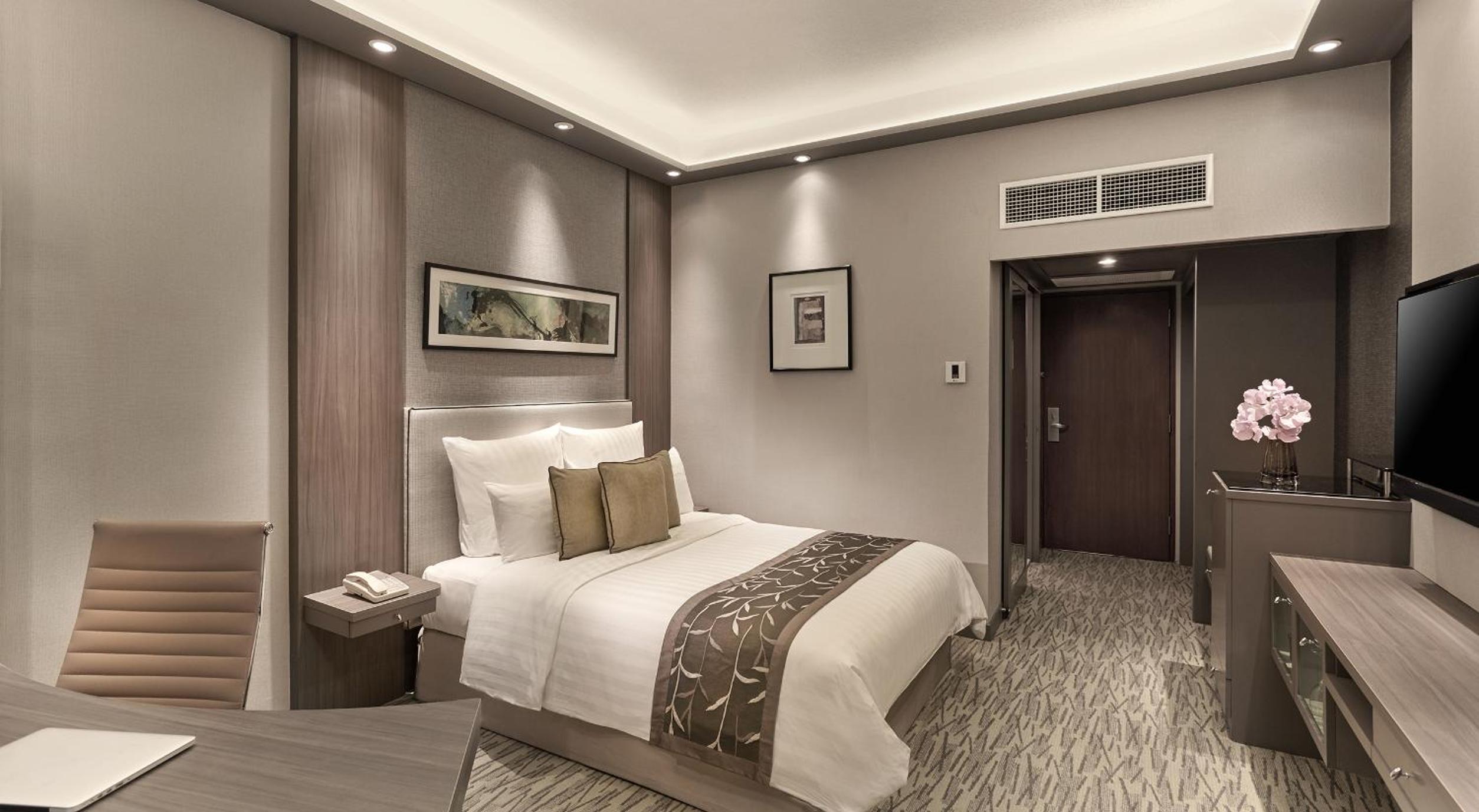 Club Room with Free Wi-Fi