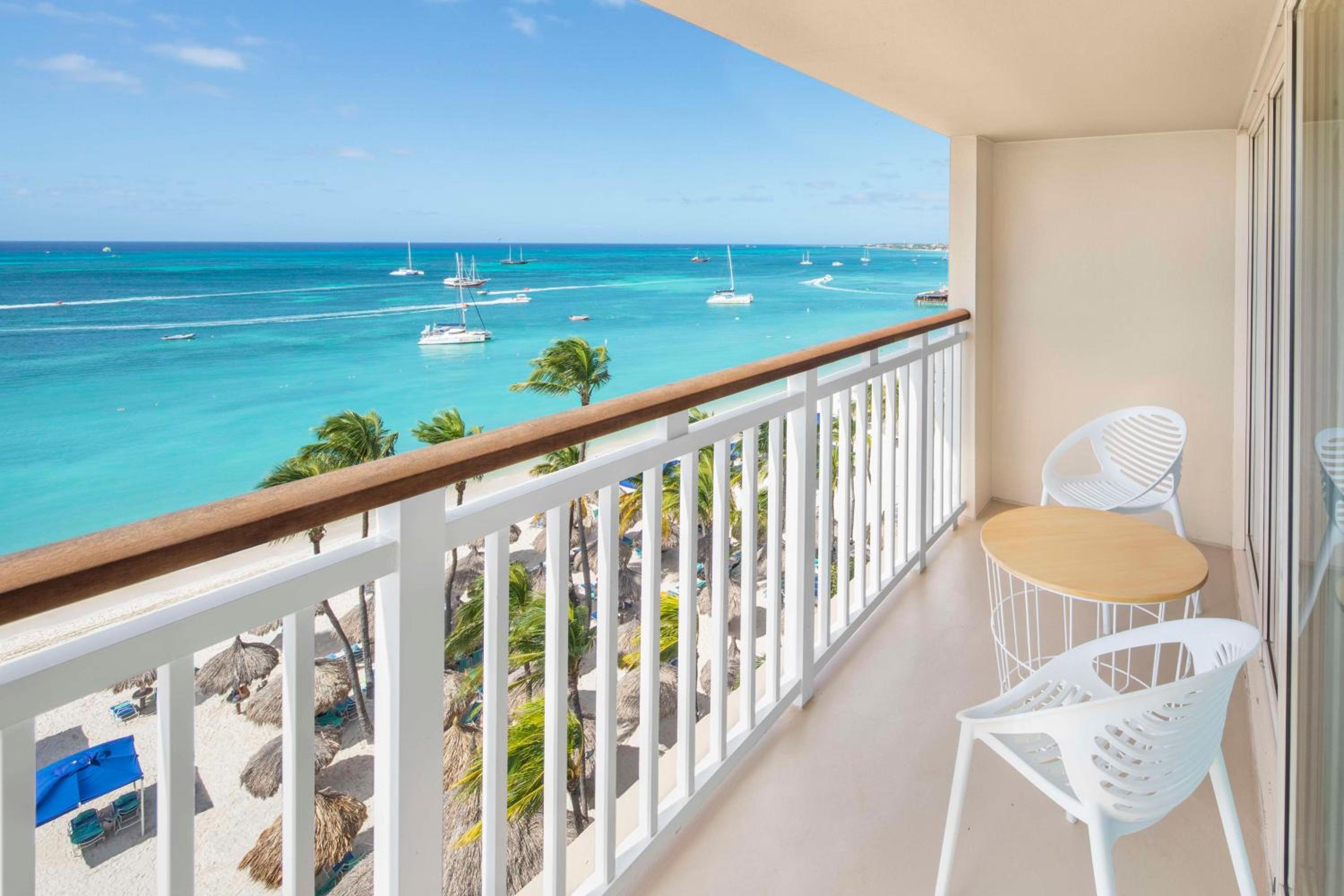 King Room with Balcony and Partial Ocean View - Photo 2