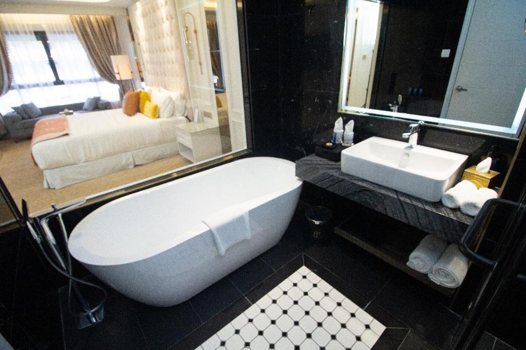 Royal Suite  - Photo 4