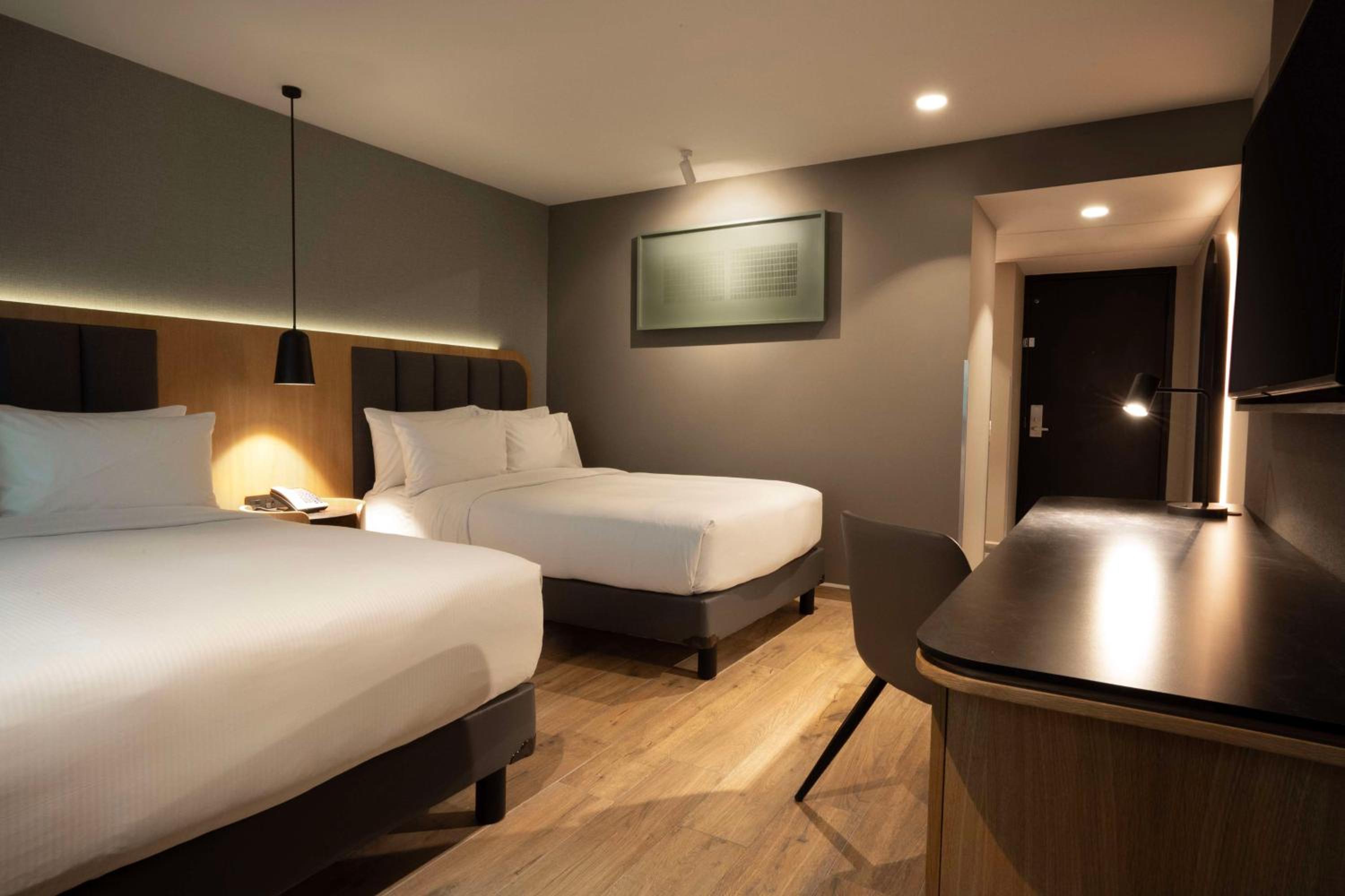 Double Room with Two Double Beds - Photo 1