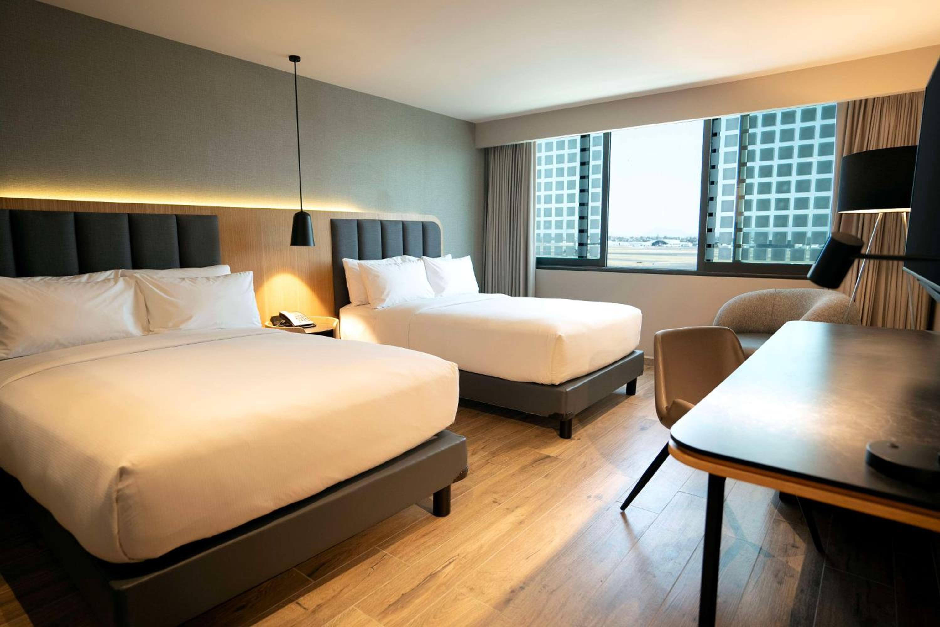 Double Room with Two Double Beds - Photo 4