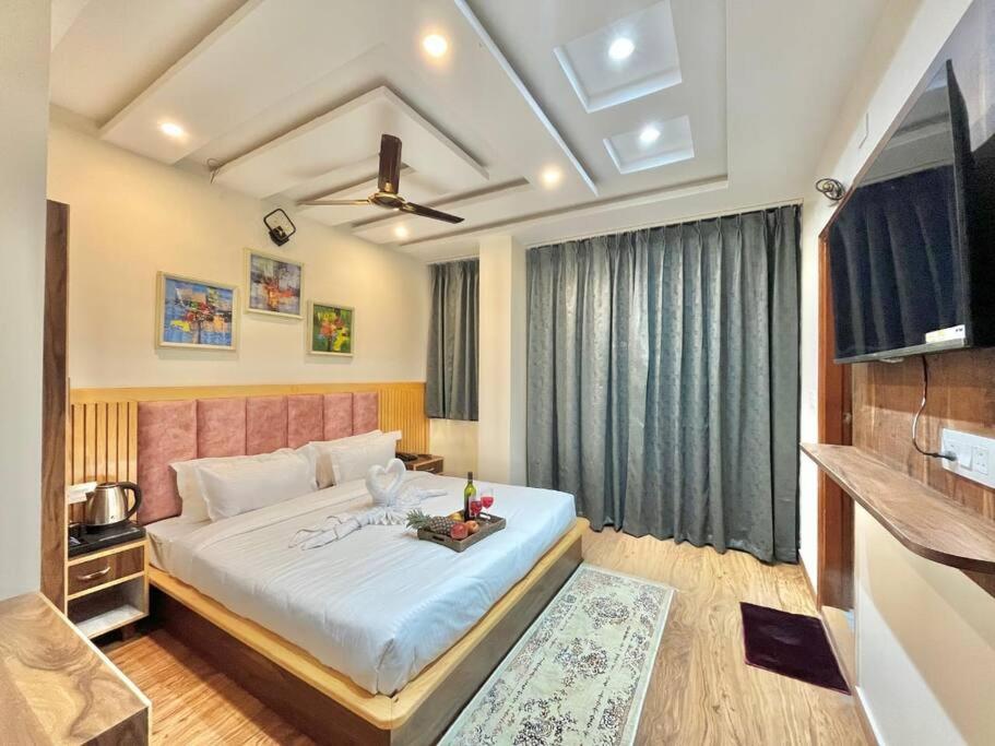 Three-Bedroom Premium Apartment With Balcony photo 1
