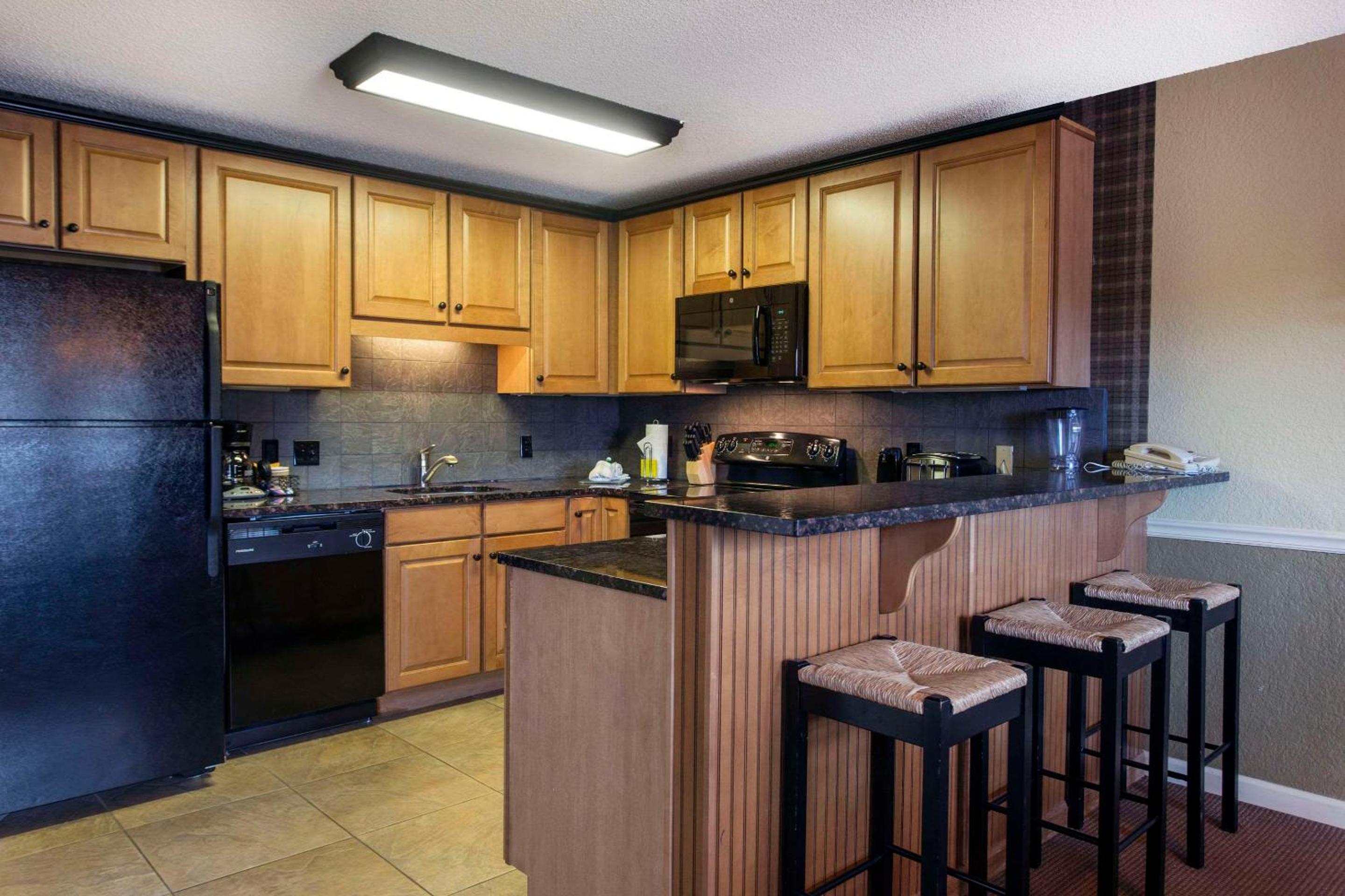 Two-Bedroom Suite photo 2